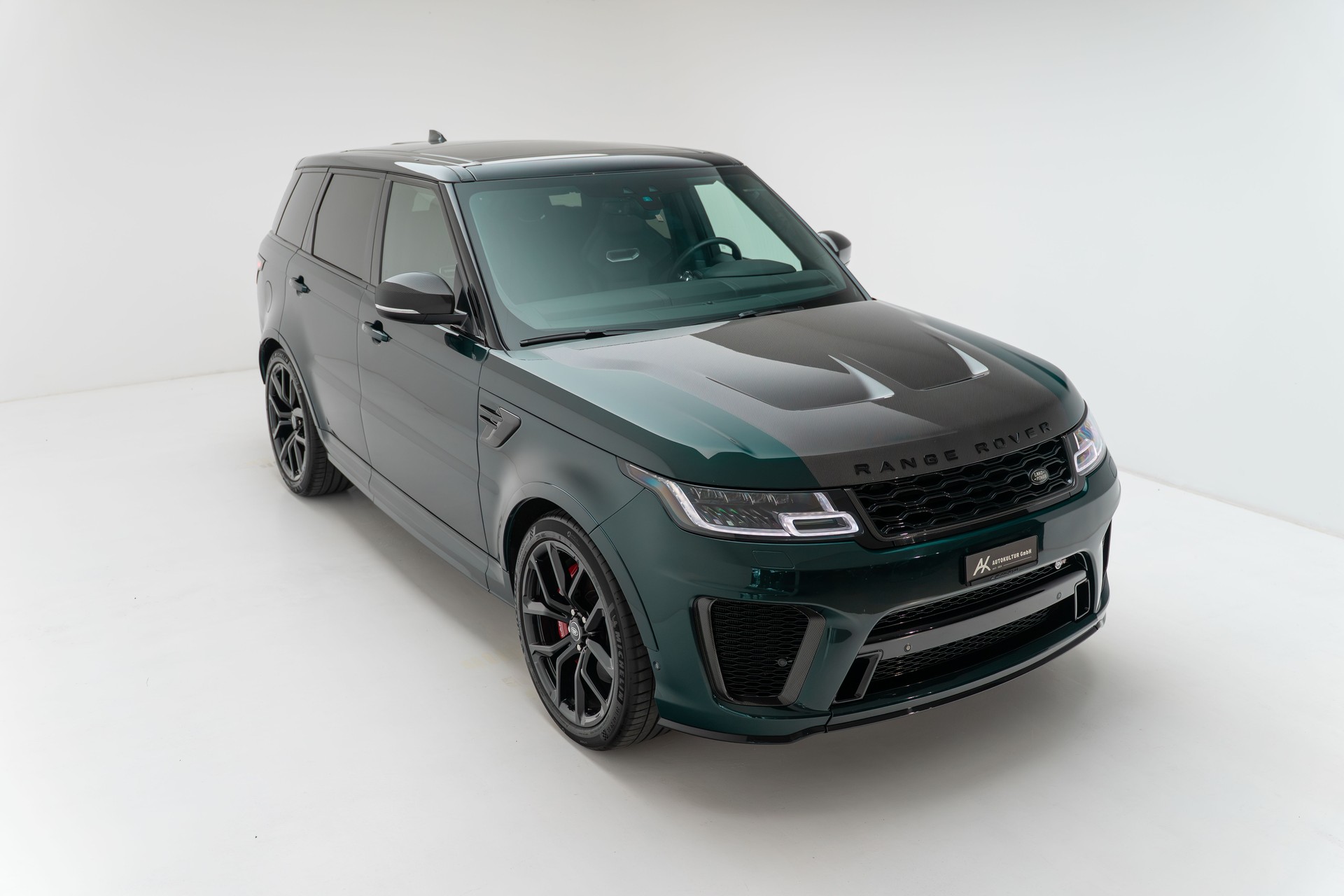 LAND ROVER Range Rover Sport 575 5.0 V8 S/C SVR Carbon Automatic-showroom-element-3