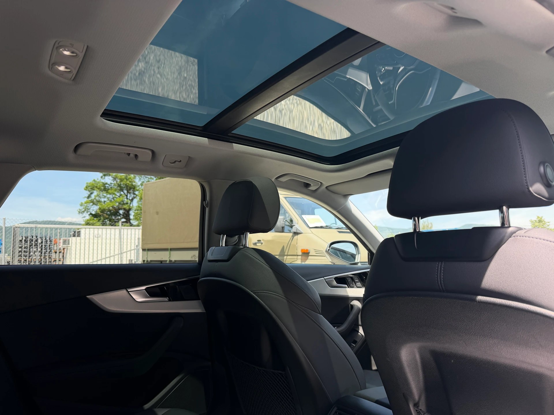 AUDI A4 allroad 40 TDI quattro tiptronic-image-11