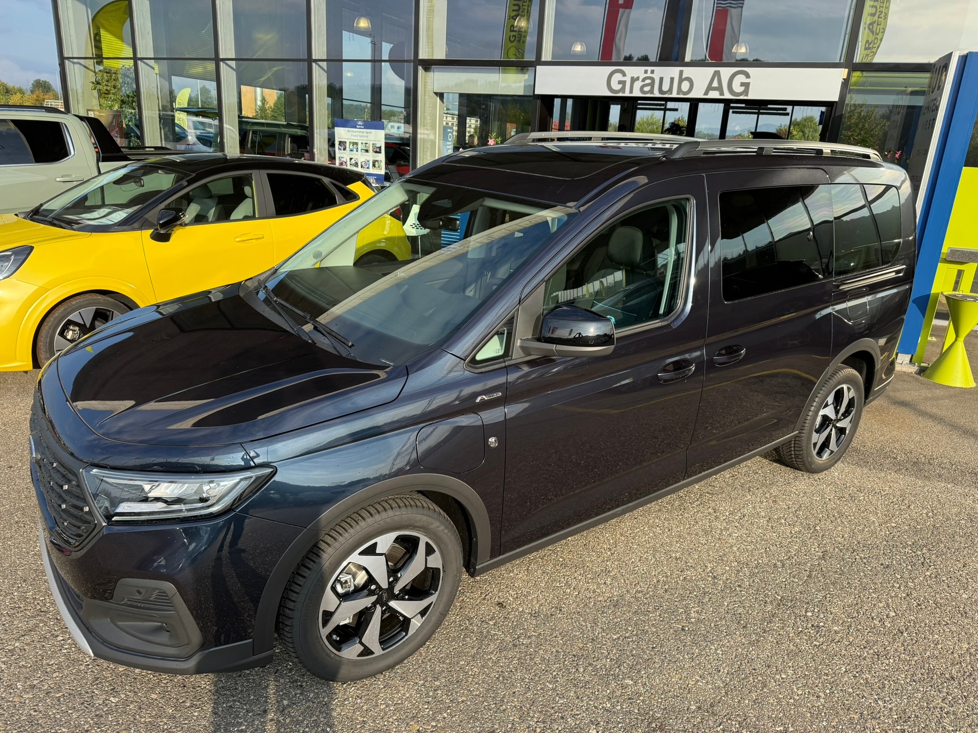 FORD Grand Tourneo Connect 1.5 PHEV Active Automat-showroom-element-2