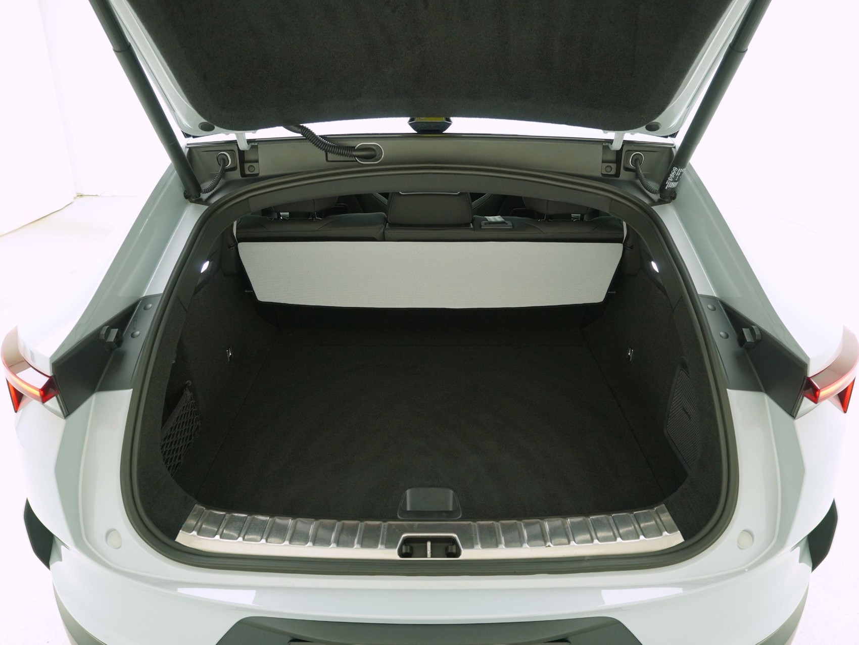 POLESTAR 4 Long Range Dual Motor ** POLESTAR Werksgarantie bis 04/2030 **-image-13