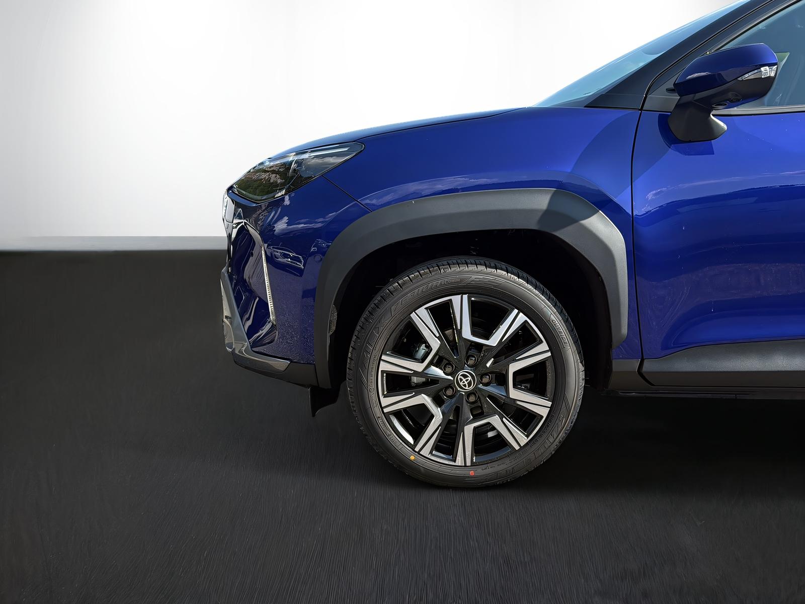 TOYOTA Yaris Cross 1.5 VVT-i HSD Premium AWD-i-showroom-element-3