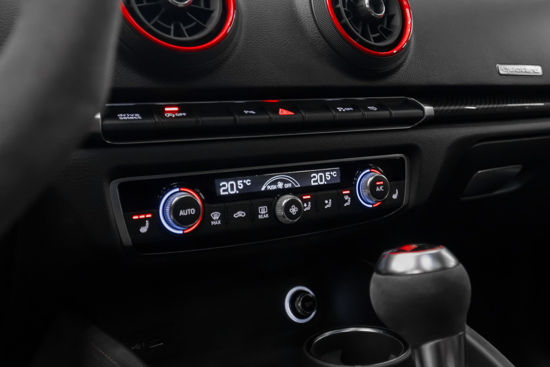 AUDI AUDI RS3 LIMOUSINE 2.5 TSI QUATTRO S-TRONIC / CH-FZ / APR-image-26