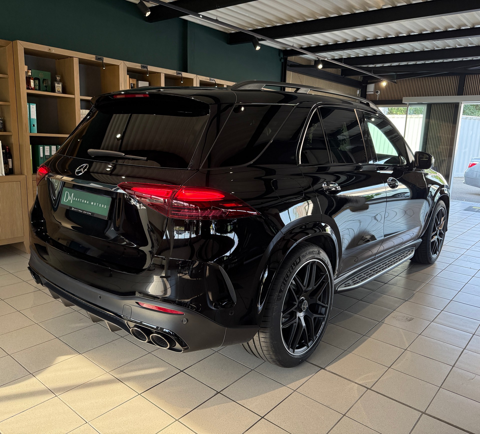 MERCEDES-BENZ GLE 53 AMG 4Matic+ 9G-Speedshift-showroom-element-2