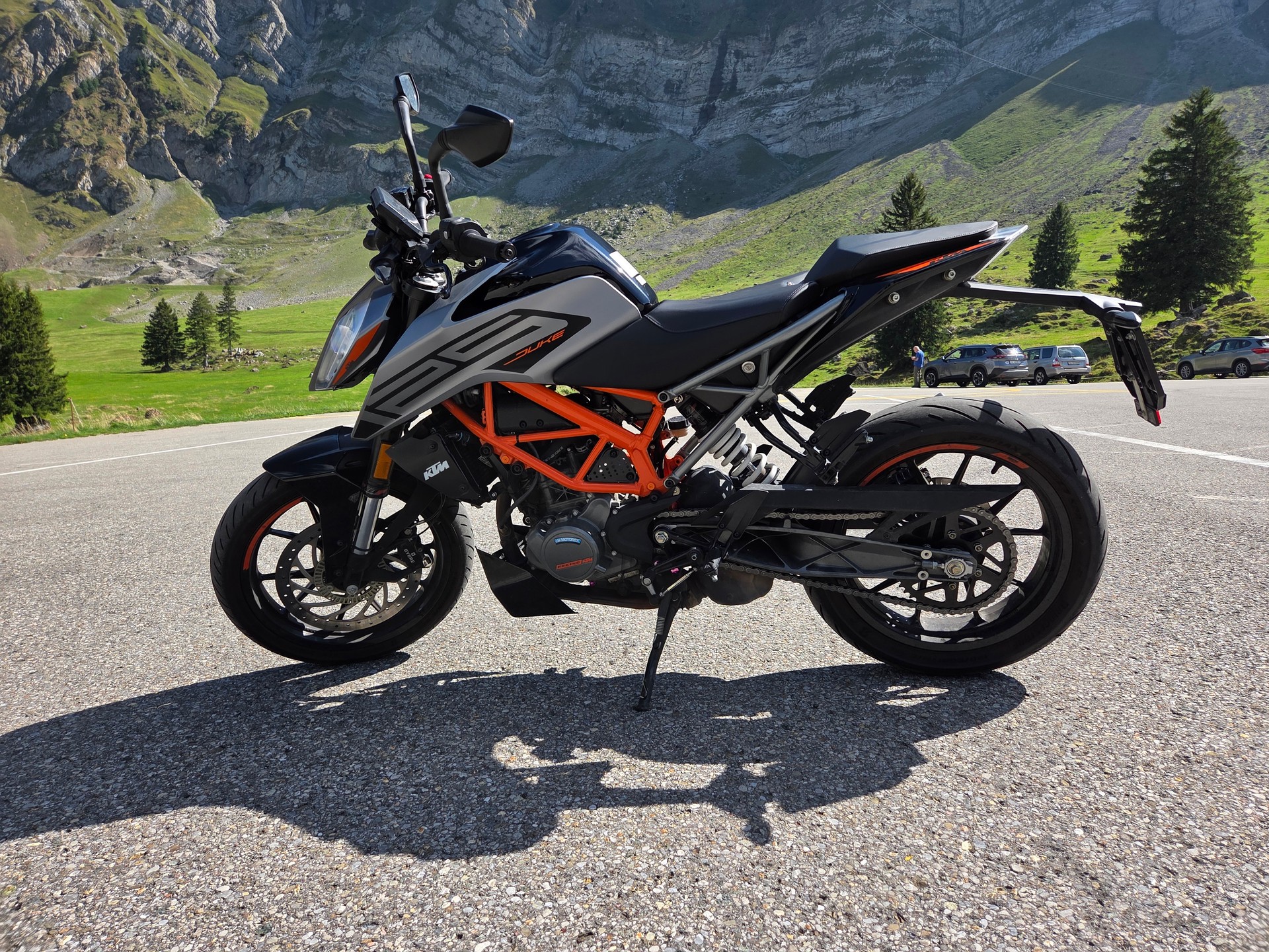 KTM 125 Duke-image-0