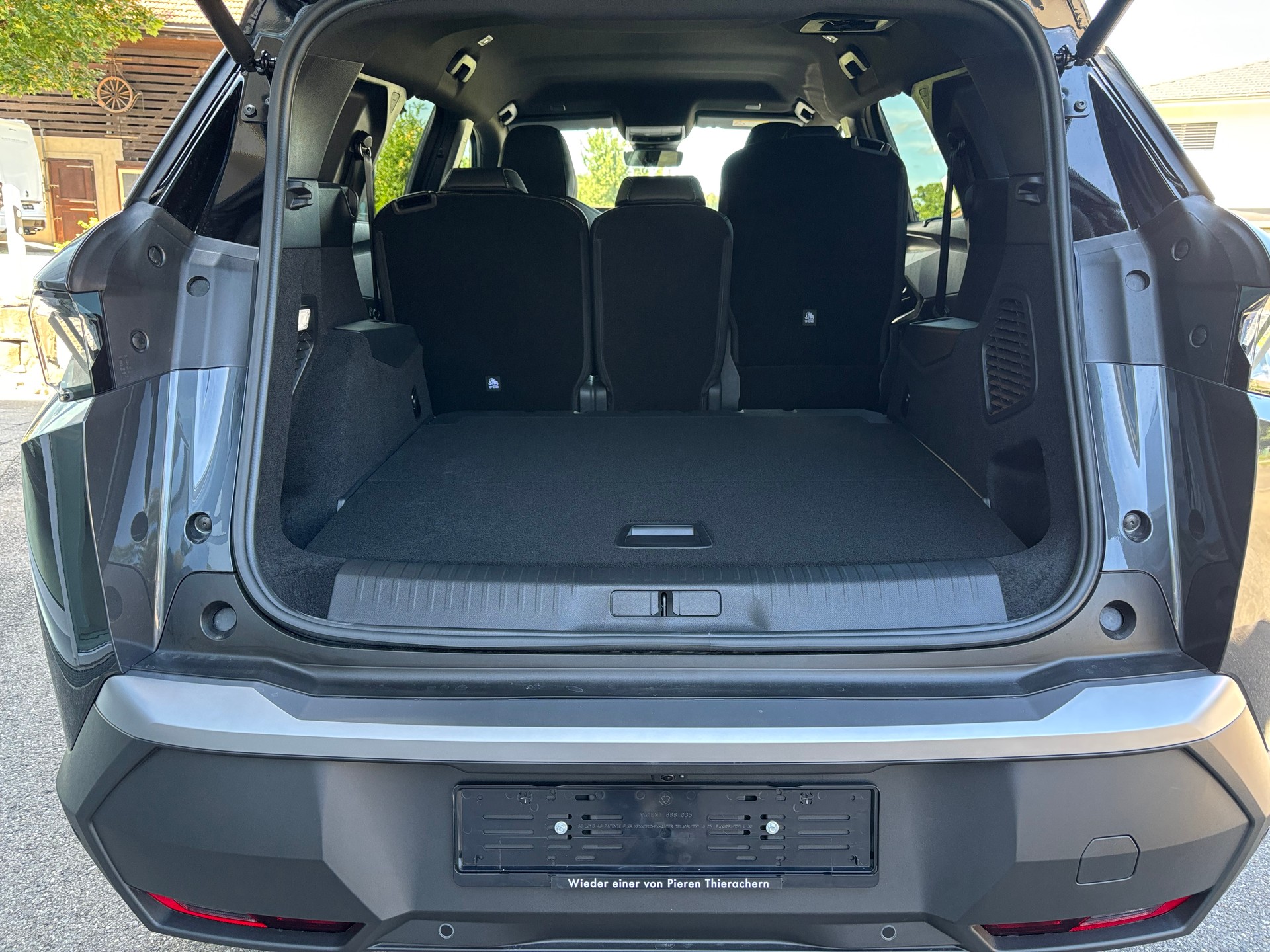 PEUGEOT 5008 225 e-DCS7 GT Exclusive-image-5