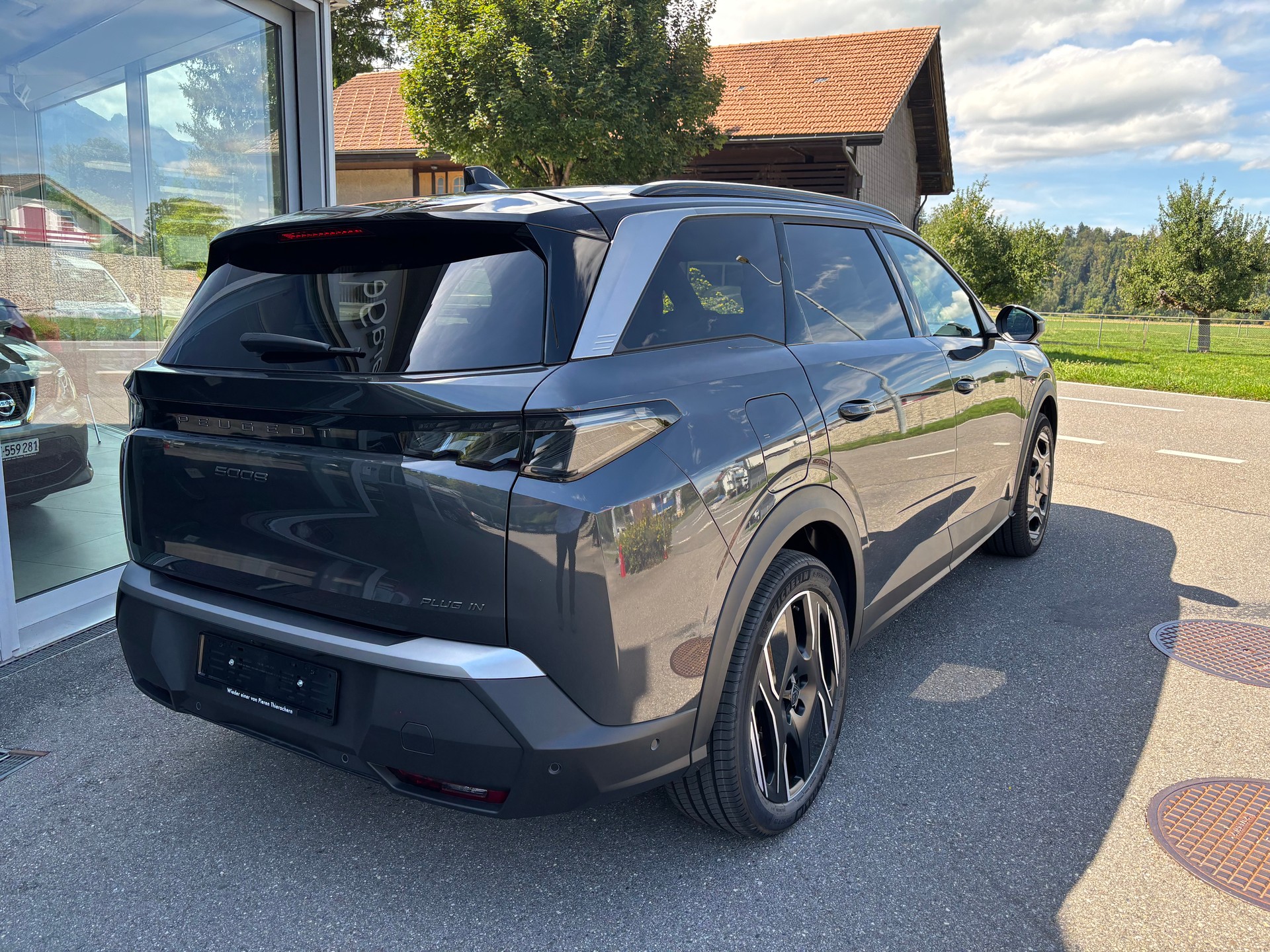 PEUGEOT 5008 225 e-DCS7 GT Exclusive-image-3