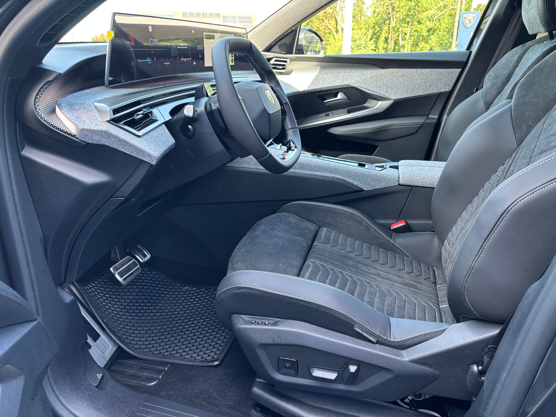 PEUGEOT 5008 225 e-DCS7 GT Exclusive-image-12