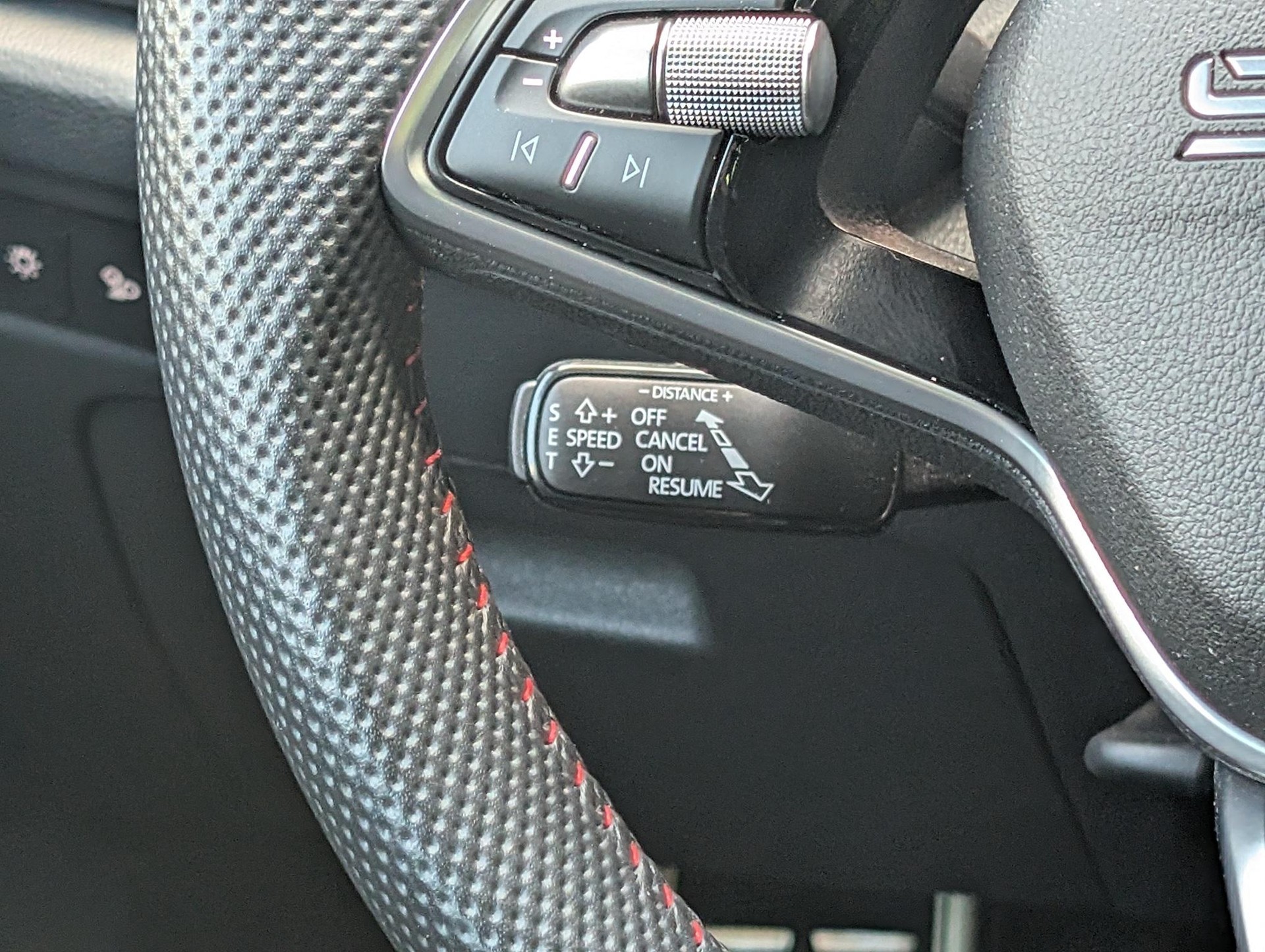 SKODA Octavia Combi 2.0 TSI RS DSG-image-15