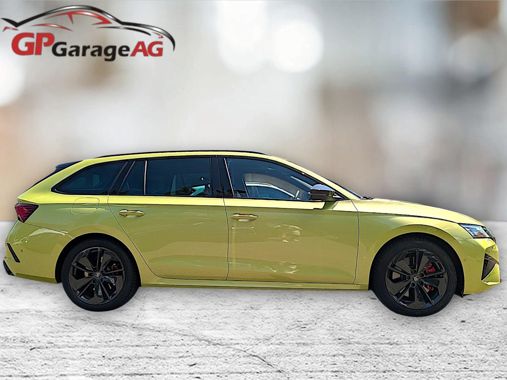 SKODA Octavia Combi 2.0 TSI RS DSG-image-5