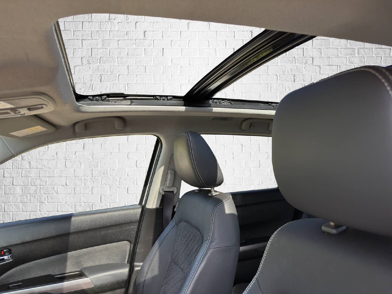 SUZUKI Vitara 1.4 T Compact Top Hybrid 4x4-image-12