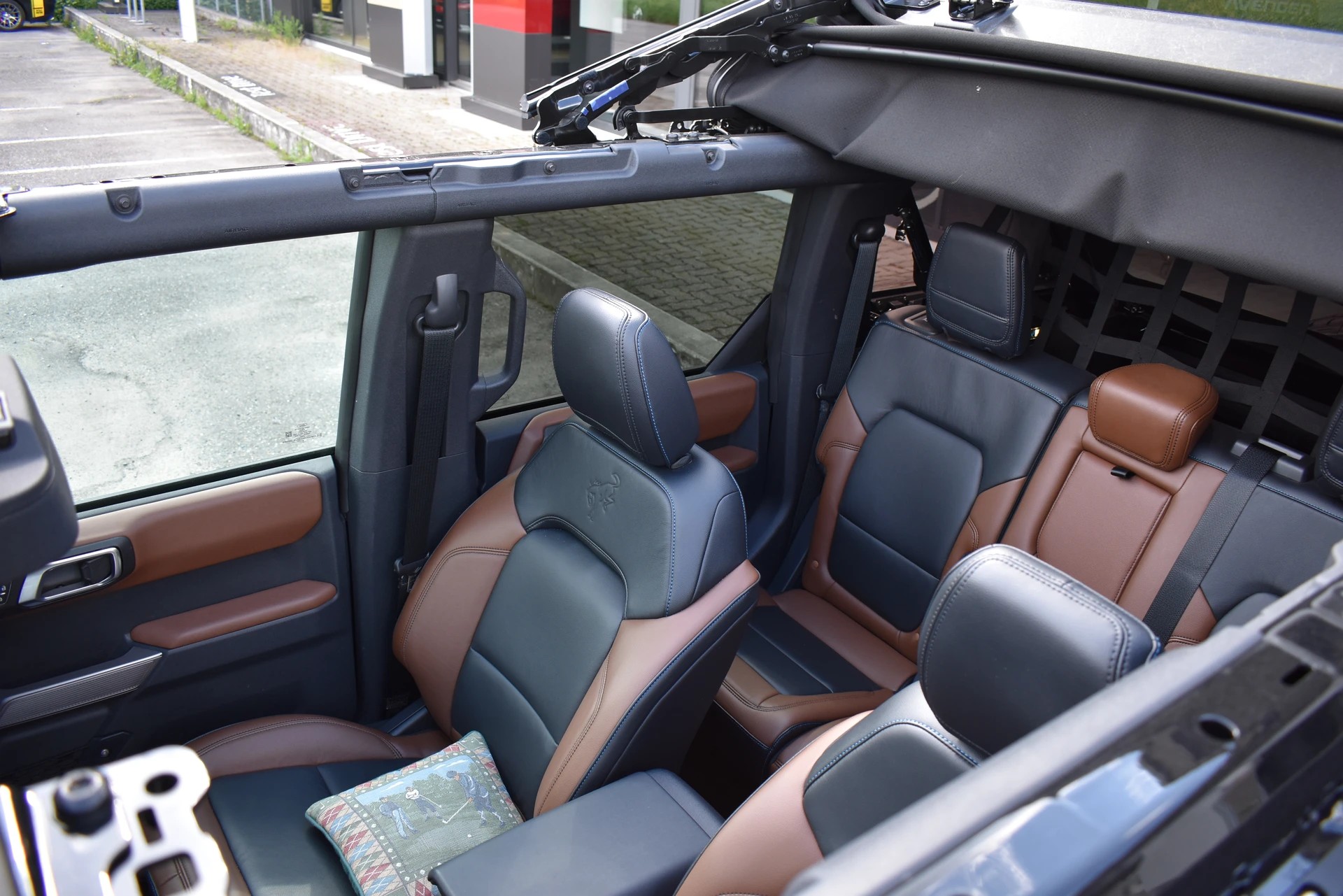 FORD Bronco Outer Banks-image-12