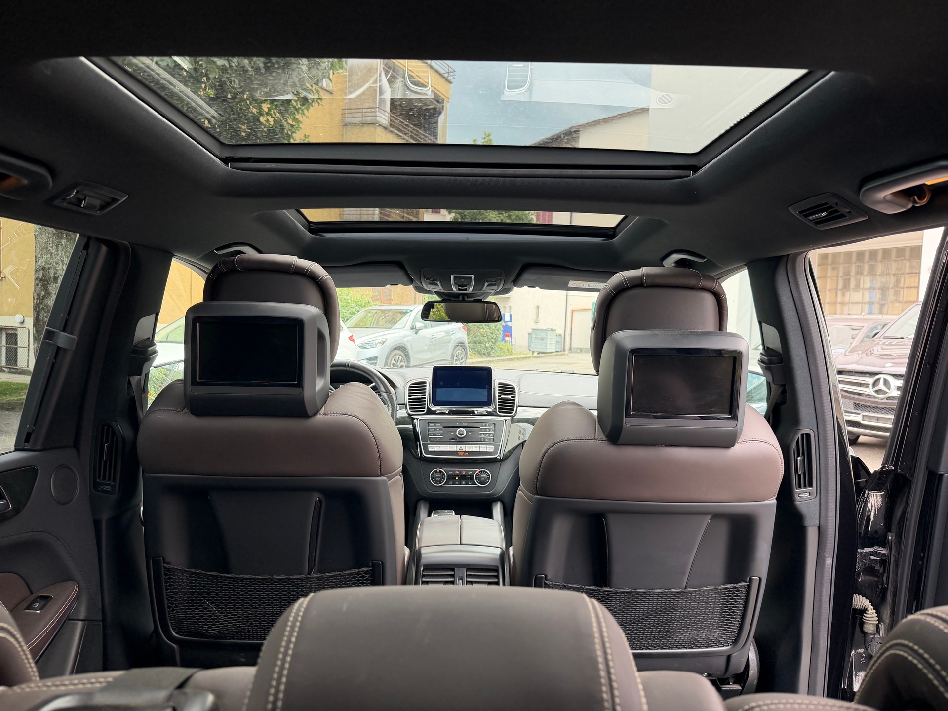 MERCEDES-BENZ GLS 63 AMG 4Matic Speedshift Plus 7G-Tronic-image-7