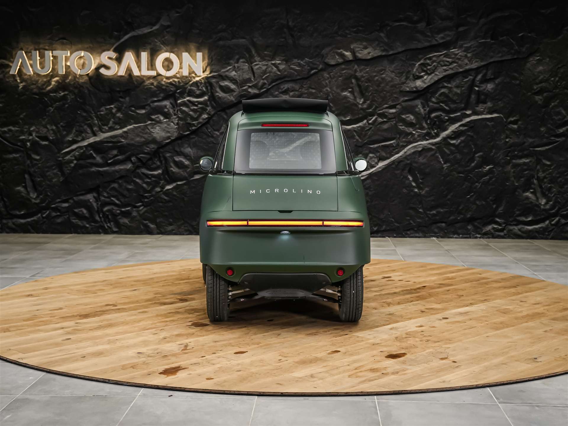 MICRO Microlino Competizione 10.5 kWh Medium Range *SOFORT Verfügbar*Werksgarantie*London Grün Matt*-image-4
