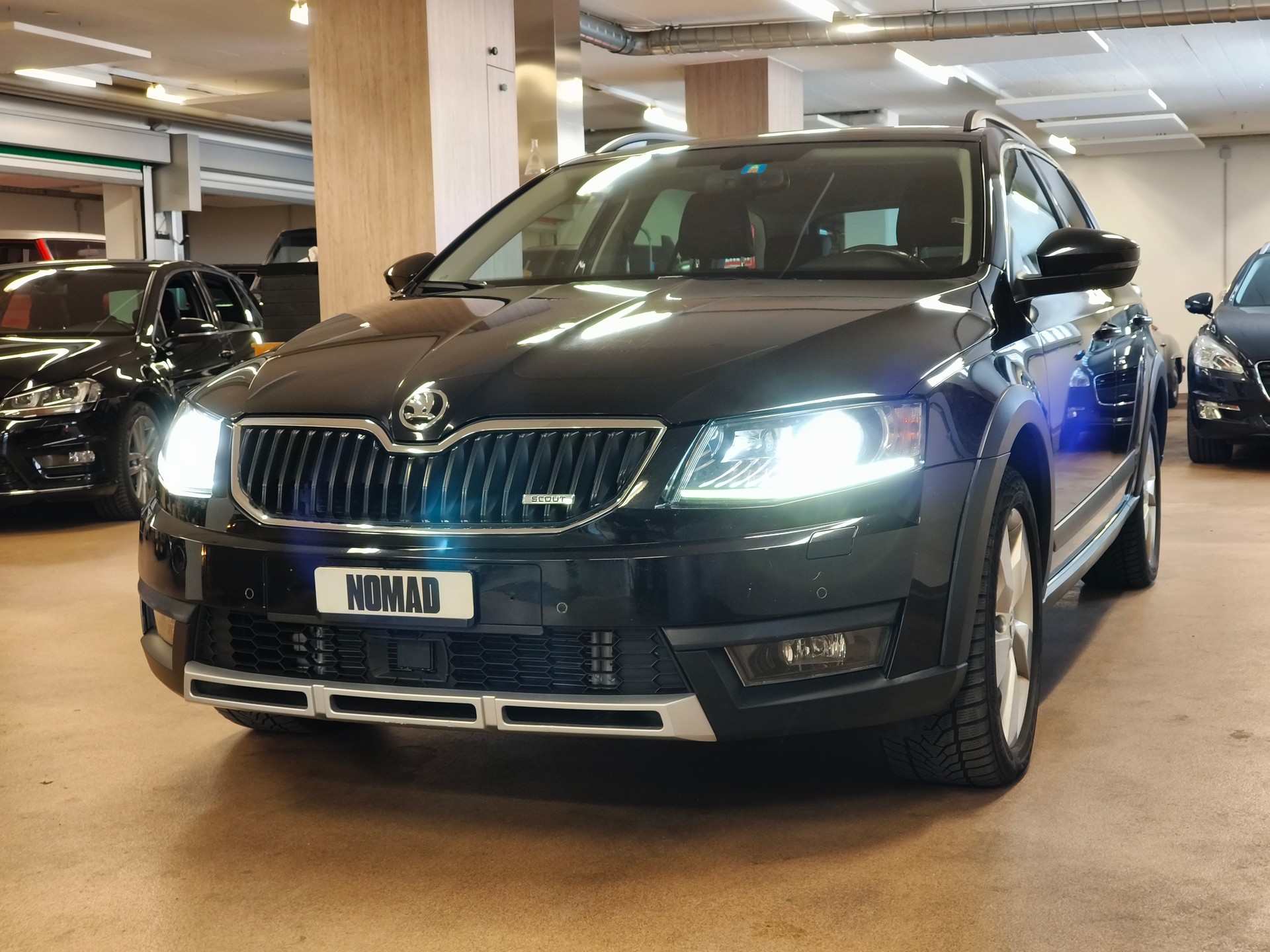 SKODA Octavia Combi 2.0 TDI Scout 4x4 DSG