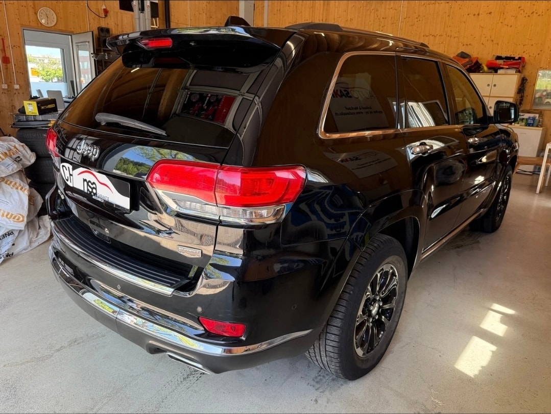 JEEP Grand Cherokee 3.0 CRD Summit Automatic-showroom-element-3