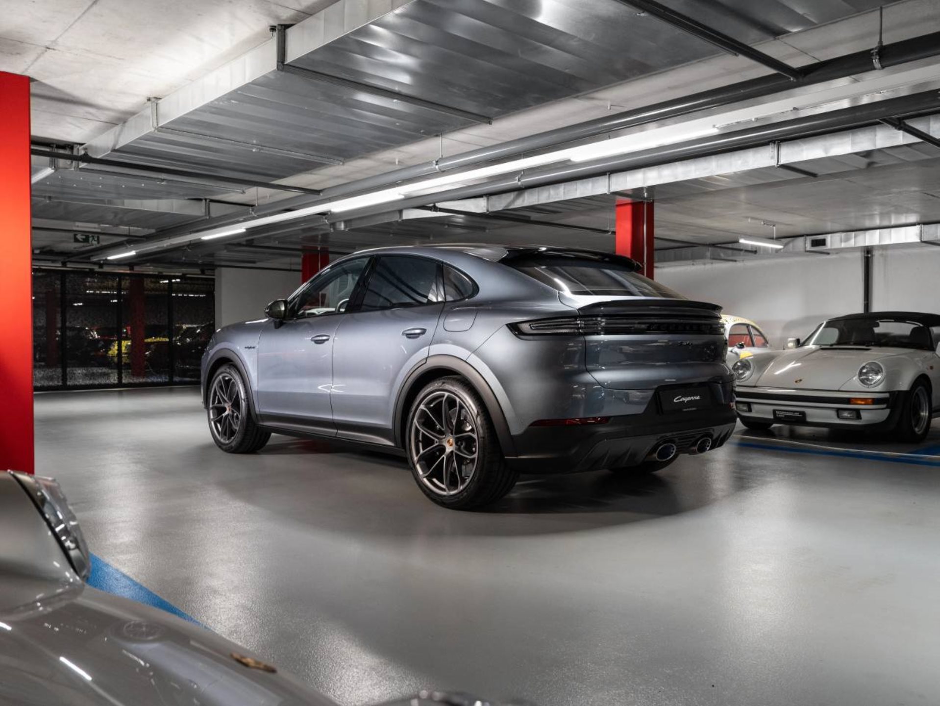 PORSCHE Cayenne Turbo E-Hybrid Coupé avec Paquet-GT-showroom-element-1