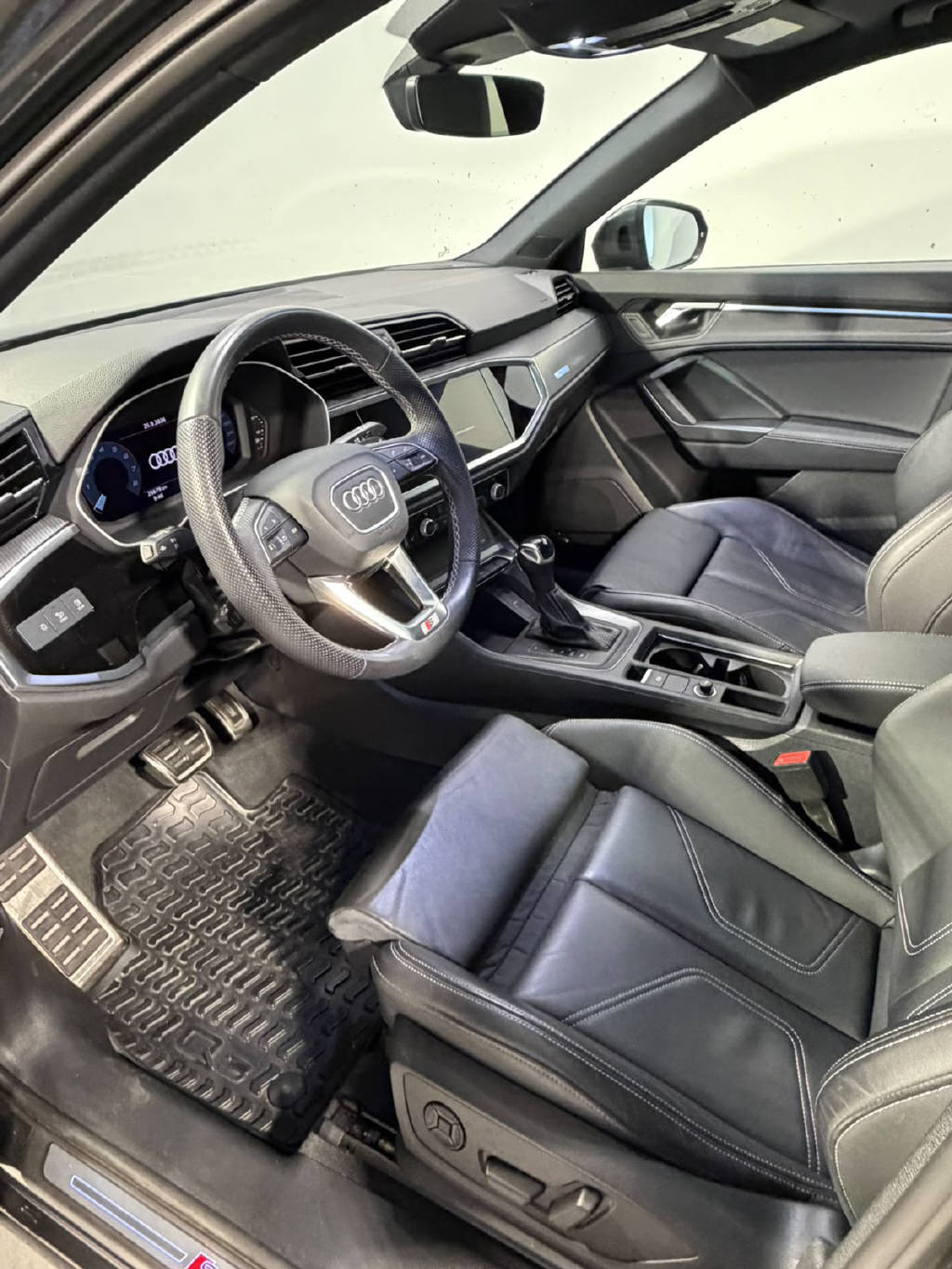 AUDI Q3 1.5 35 TFSI S line S-Tronic-image-7