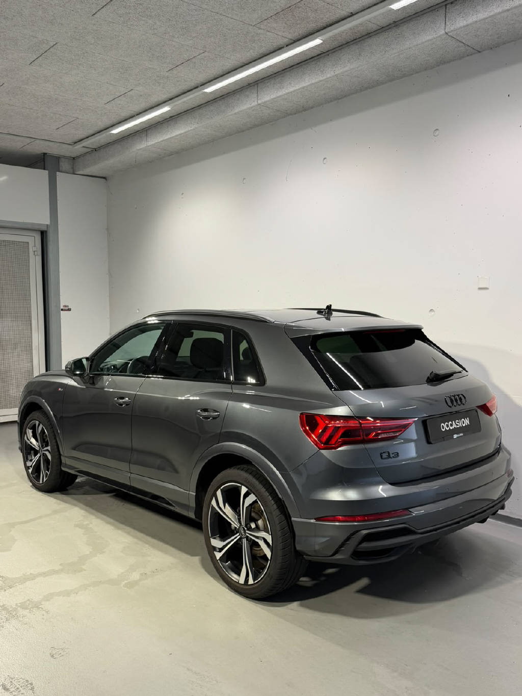 AUDI Q3 1.5 35 TFSI S line S-Tronic-showroom-element-3