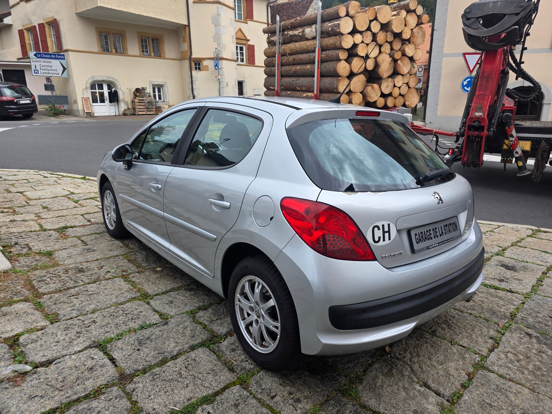 PEUGEOT 207 1.6 16V XS Premium-image-5