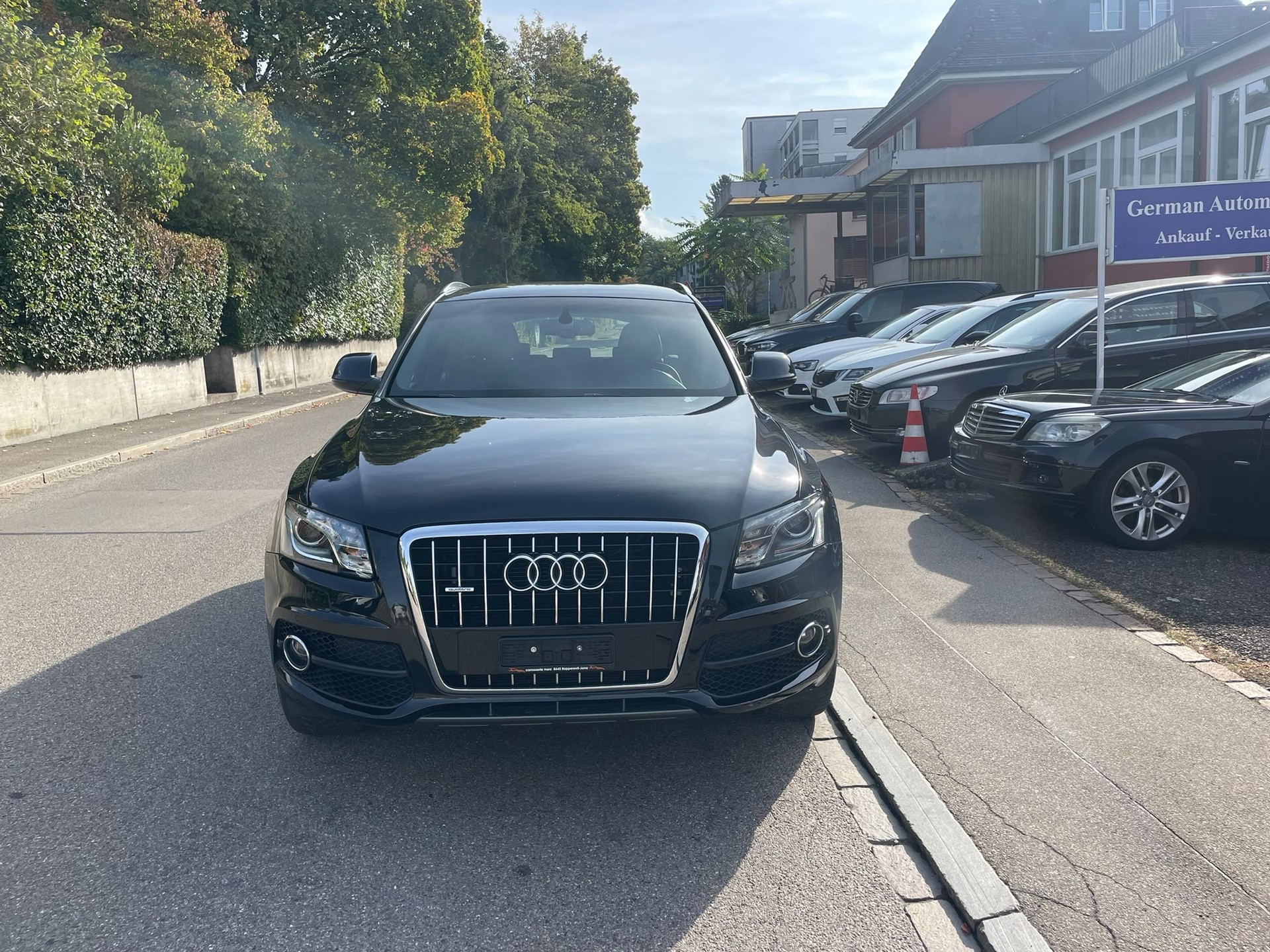 AUDI Q5 3.2 FSI quattro S-tronic-showroom-element-2