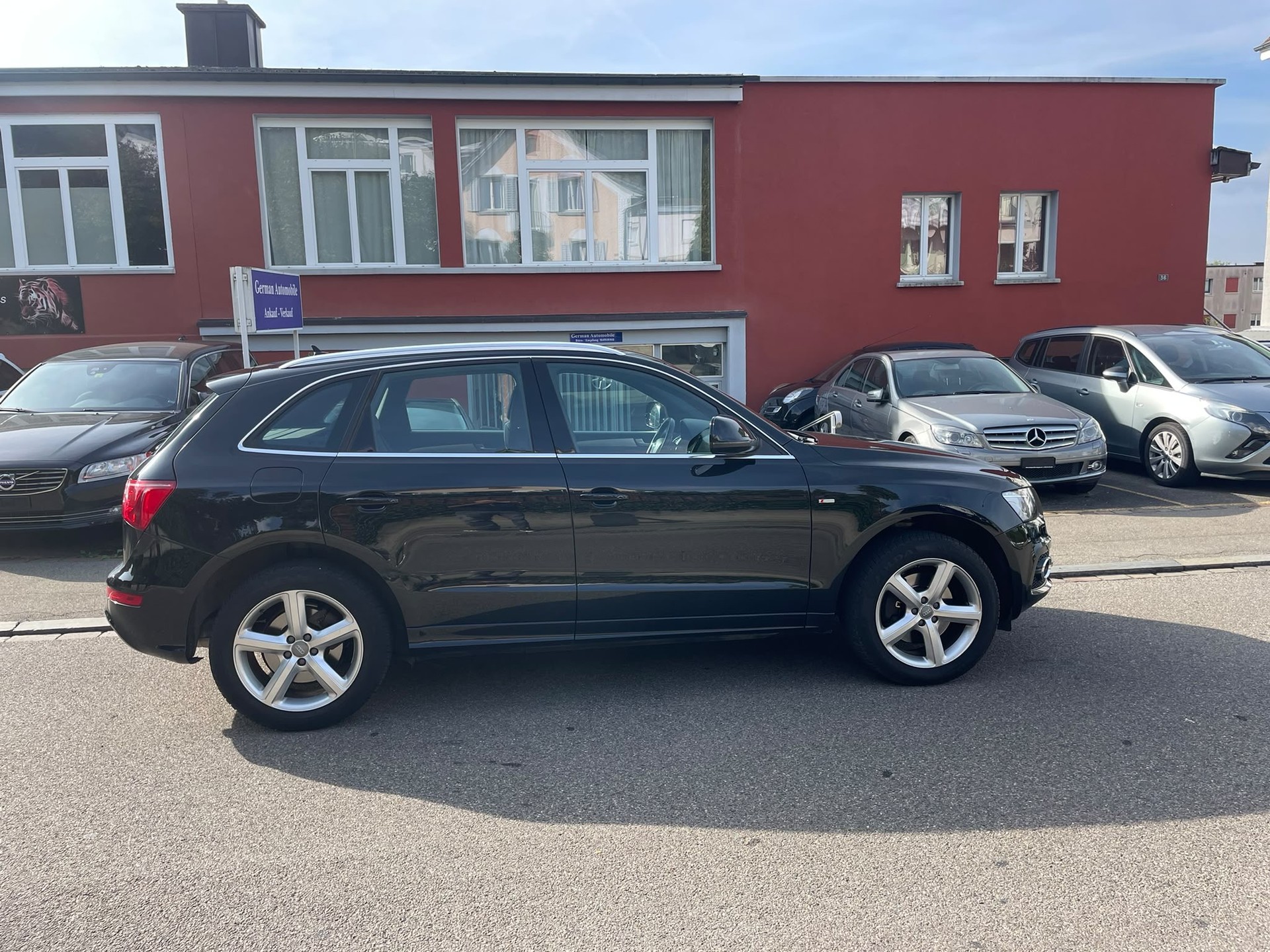 AUDI Q5 3.2 FSI quattro S-tronic-showroom-element-3