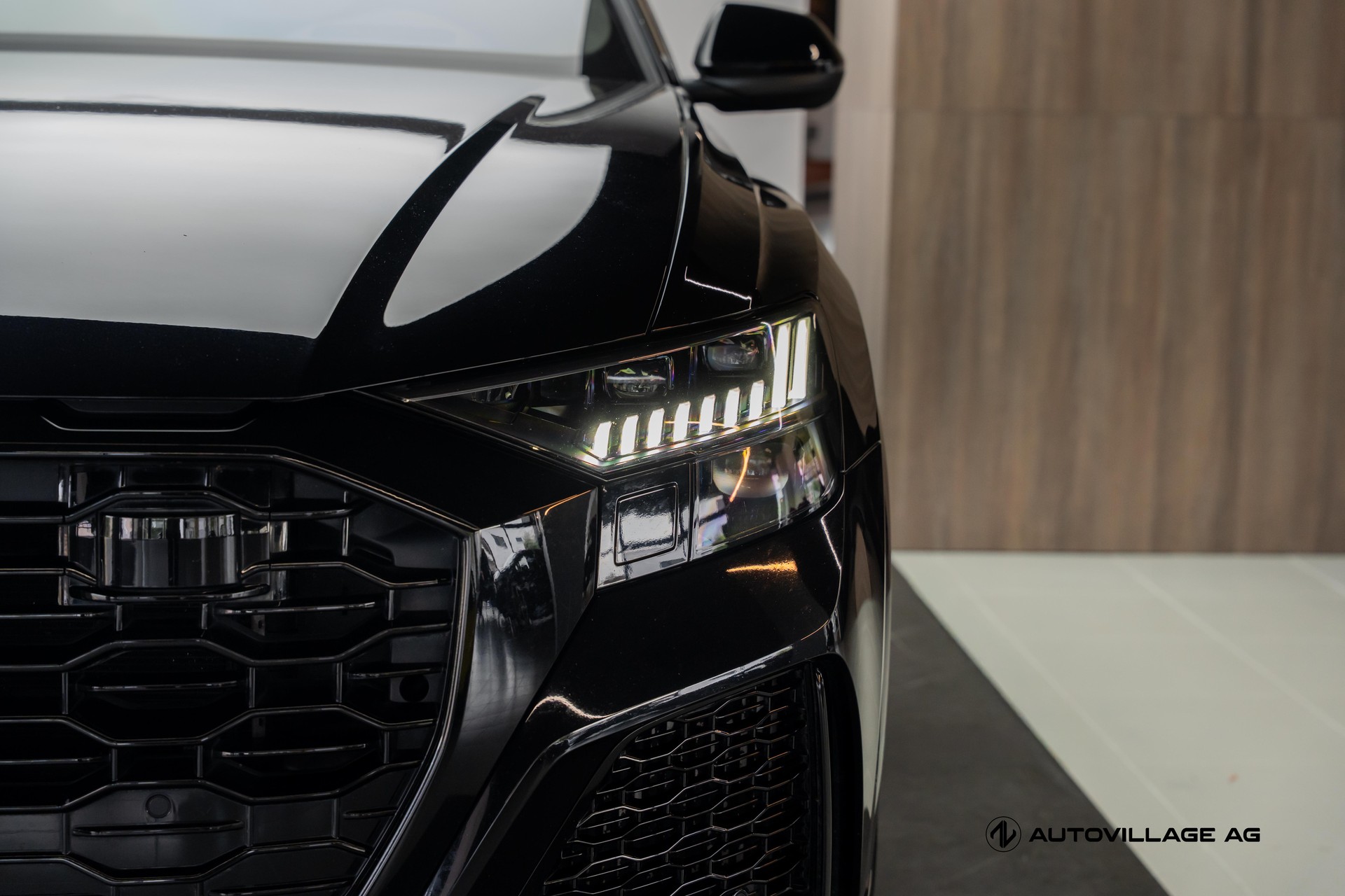 AUDI RSQ8 quattro tiptronic-image-26