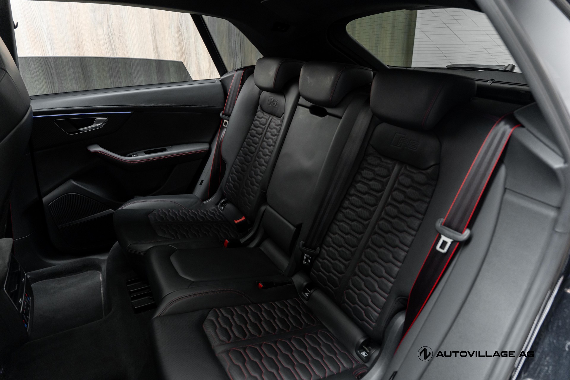 AUDI RSQ8 quattro tiptronic-image-9