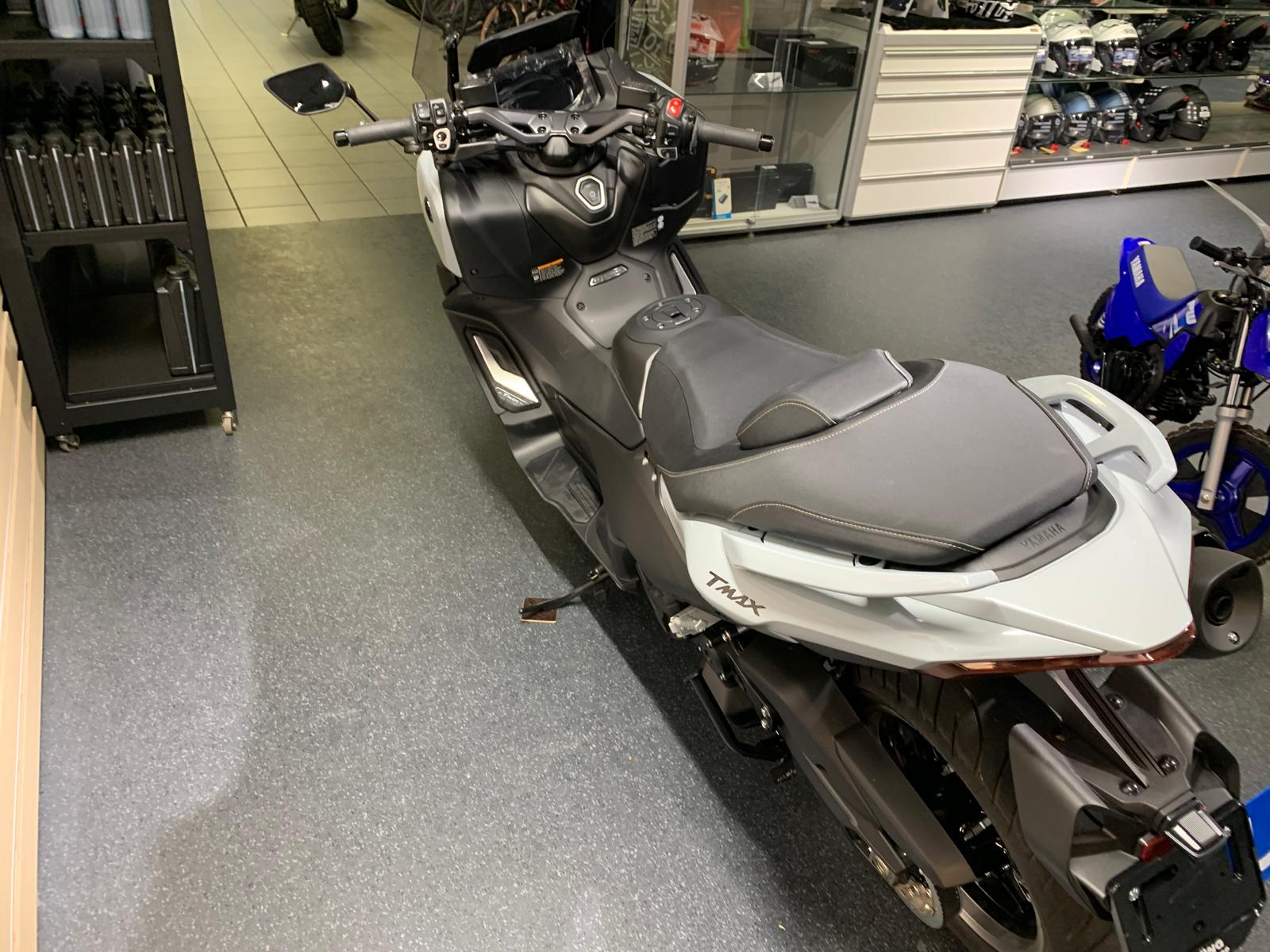 YAMAHA TMAX560 TechMax-image-3