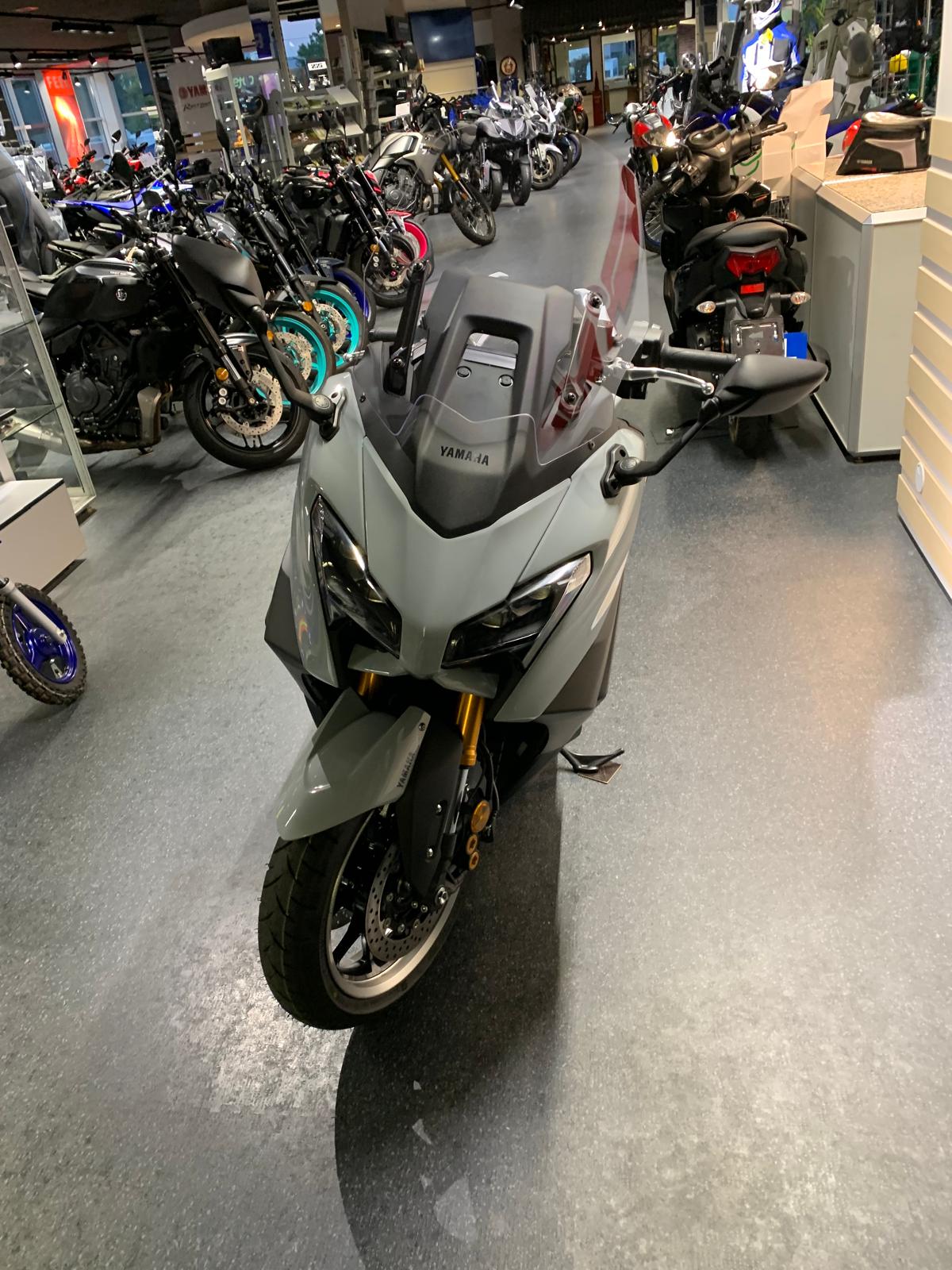 YAMAHA TMAX560 TechMax-image-1