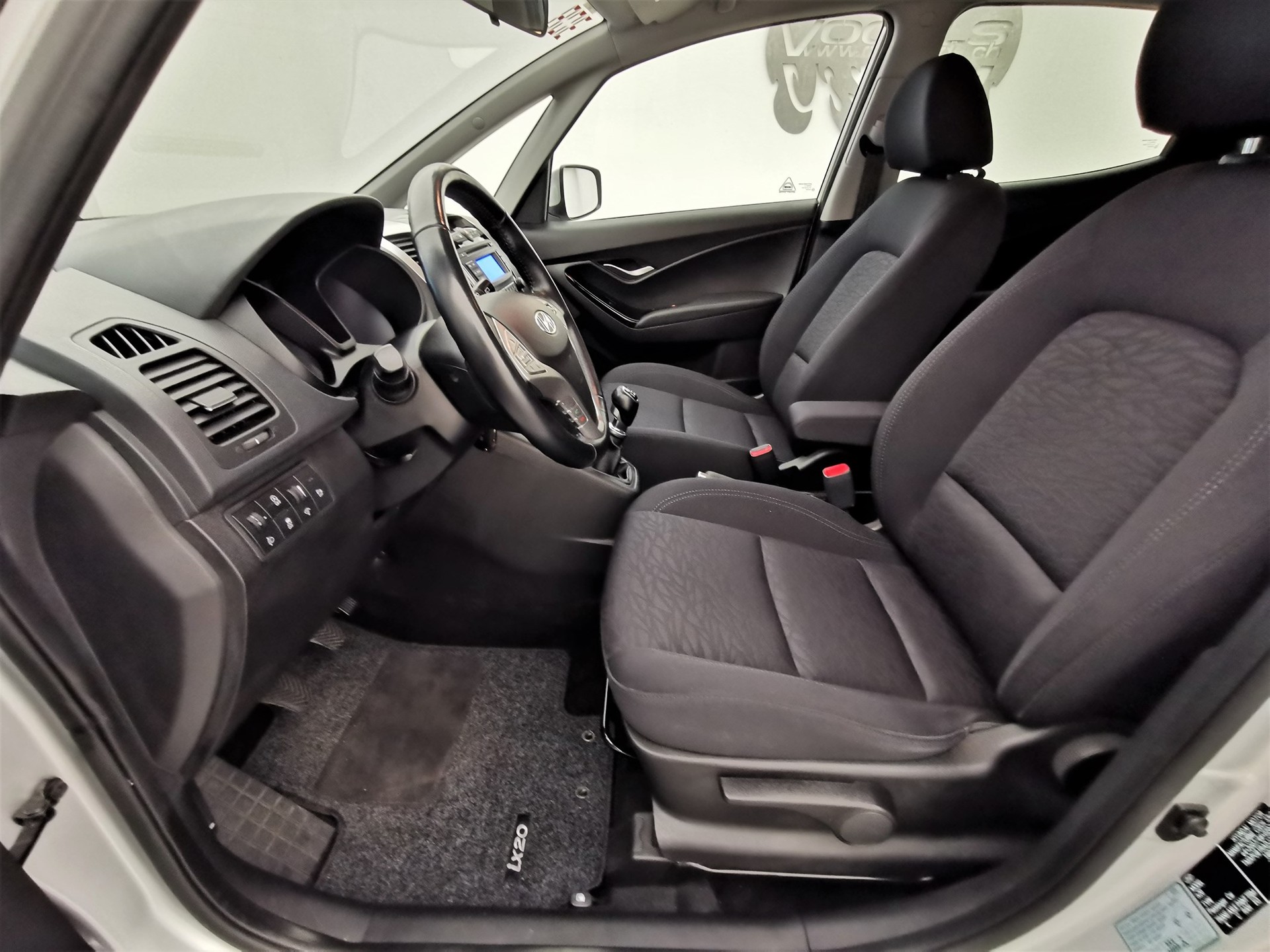 HYUNDAI IX20 1.4 CRDI style-image-6