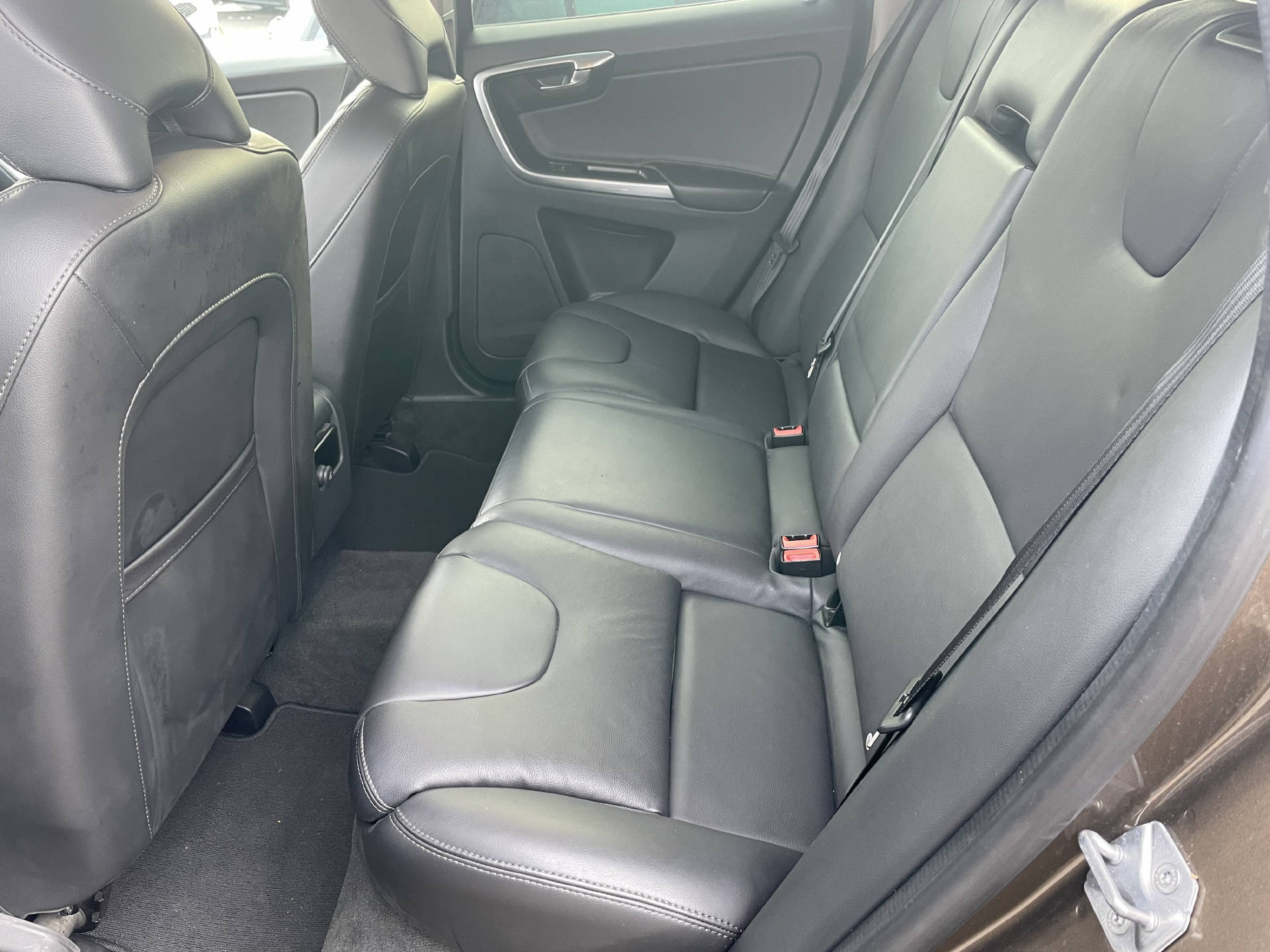 VOLVO XC60 2.0 T6 Summum AWD S/S-image-13