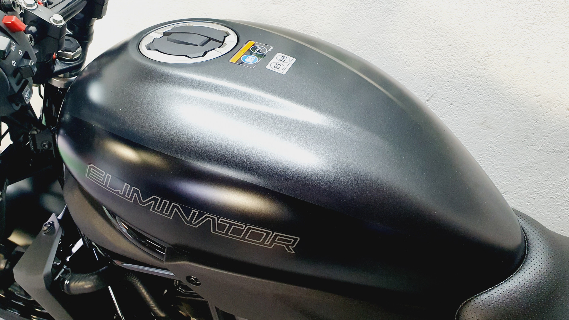 KAWASAKI Eliminator 500 SE-image-1