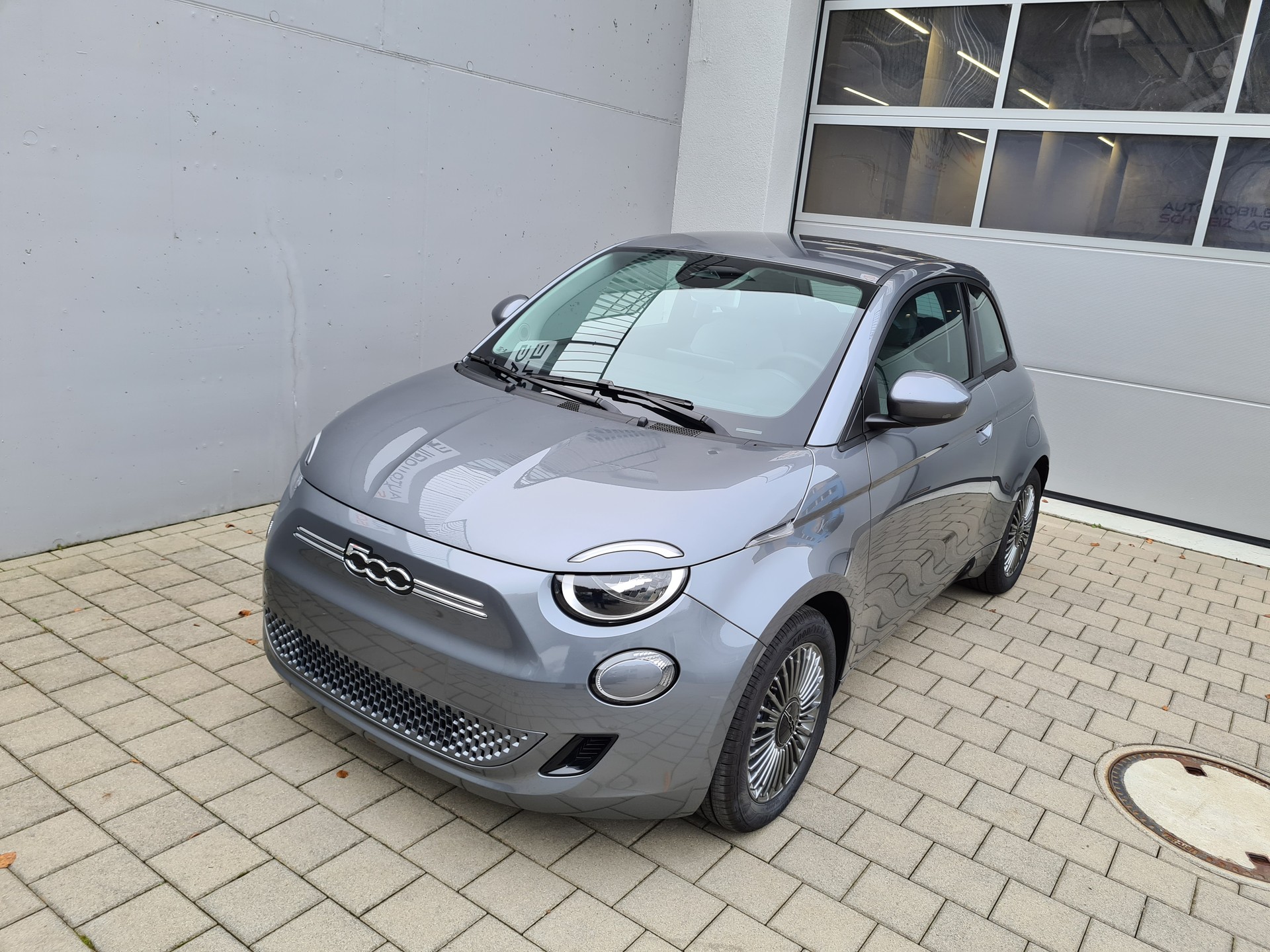 FIAT 500 electric 87 kW Icon-image-3