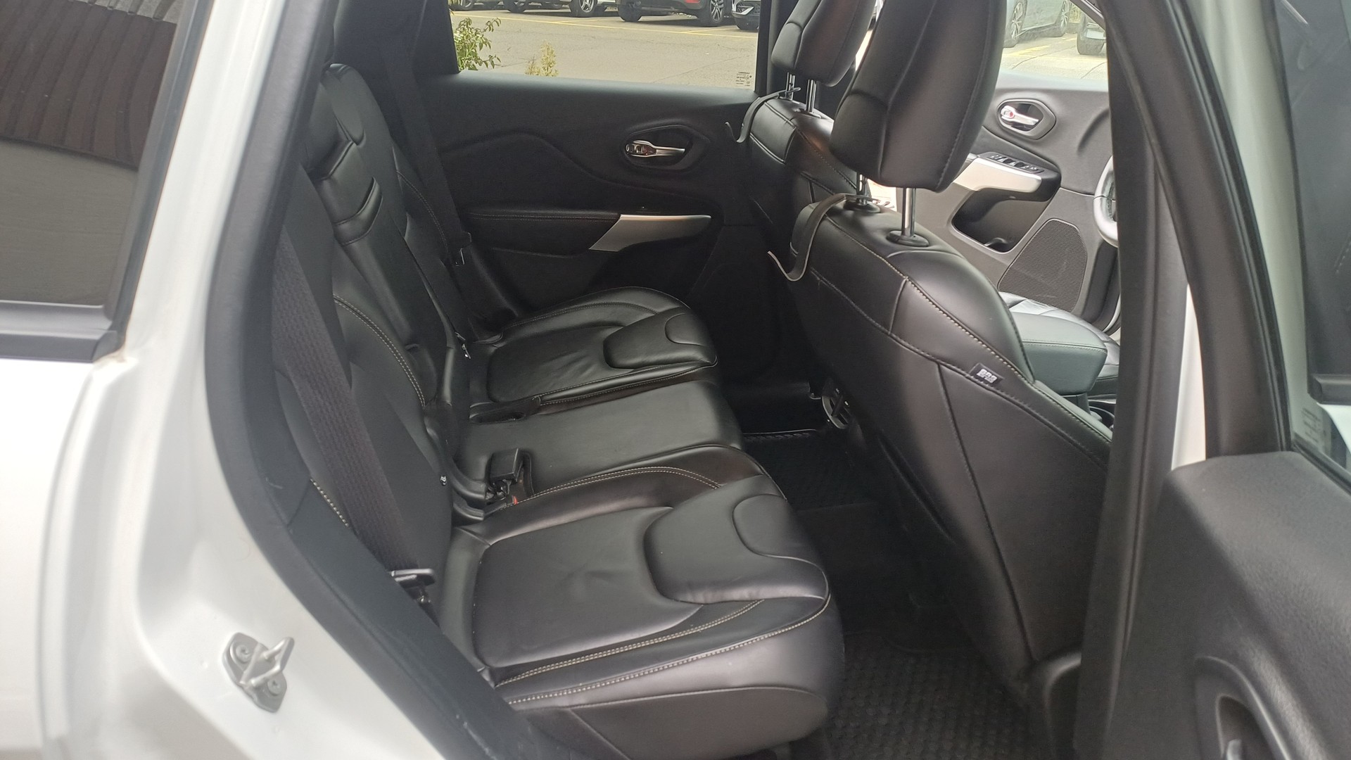 JEEP Cherokee 2.2TD Night Eagle AWD 9ATX AD-image-11