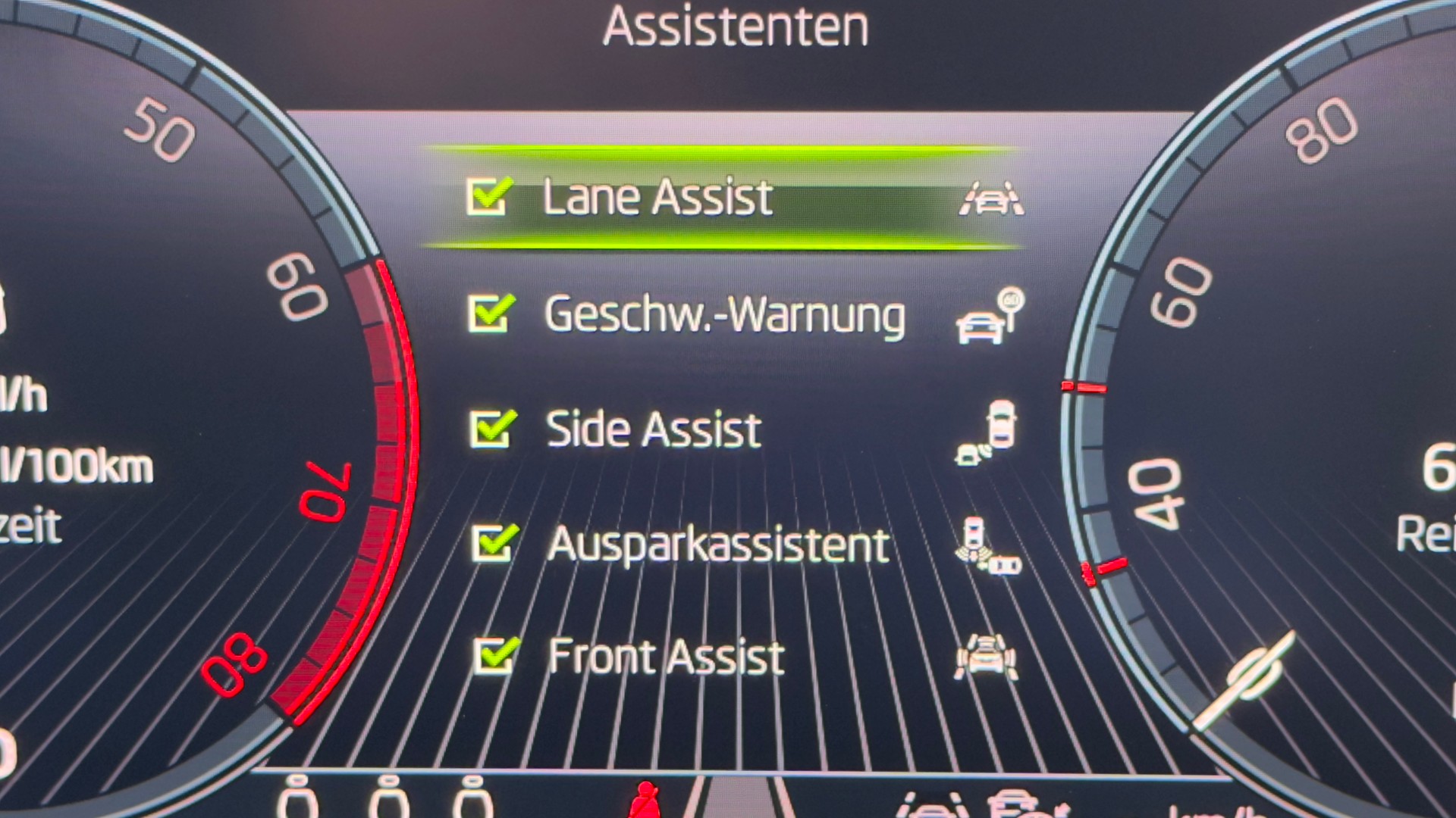 SKODA Scala 1.0 TSI 115 Dynamic DSG-image-11