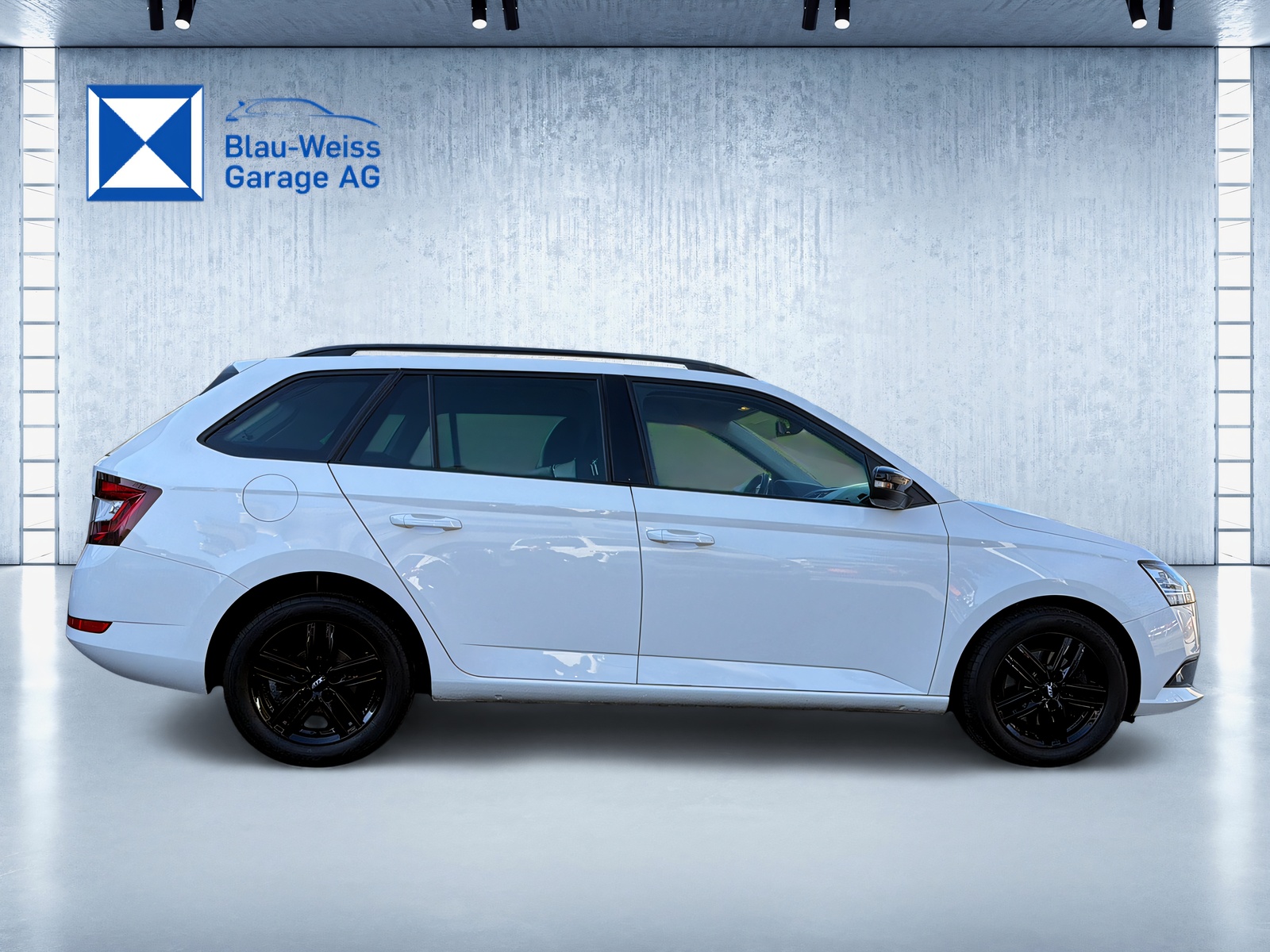 SKODA Fabia Combi 1.0 TSI Style DSG-showroom-element-3