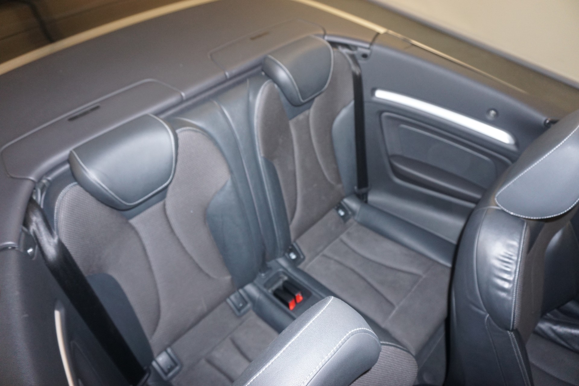 AUDI A3 Cabriolet 35 TFSI Sport S-tronic-image-9