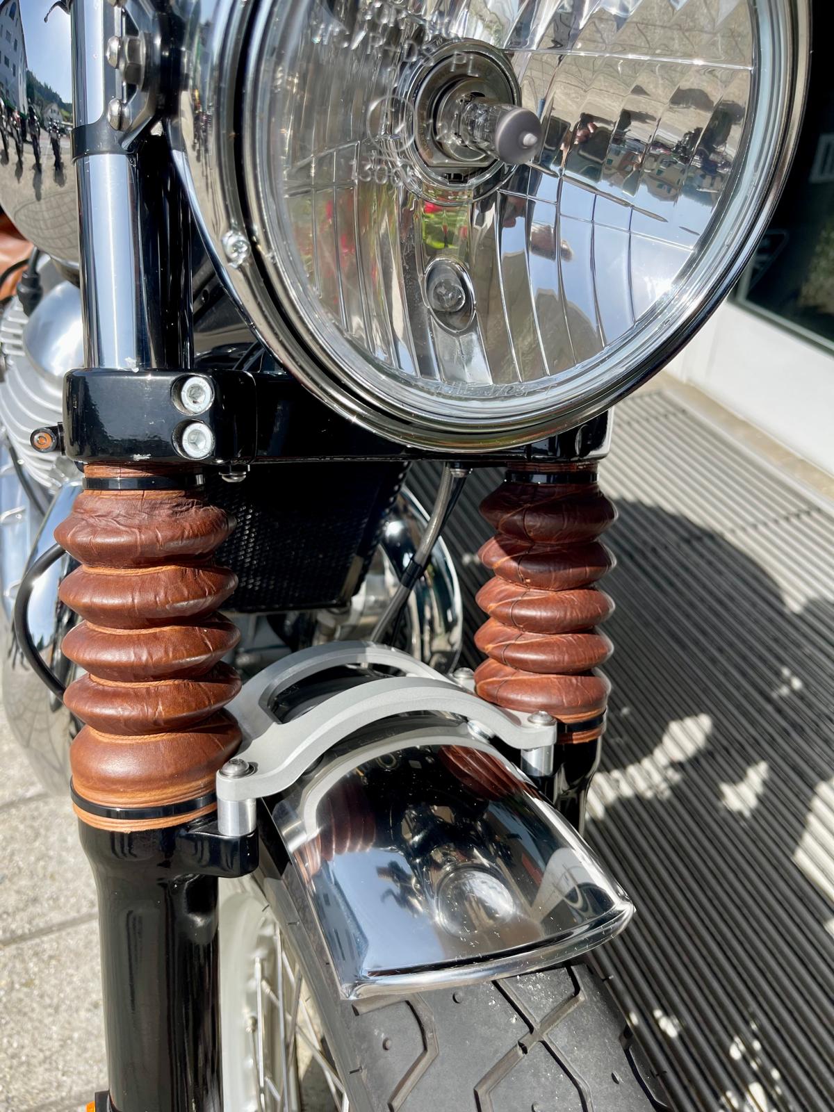 ROYAL ENFIELD Interceptor 650 Chrome Edition-image-8