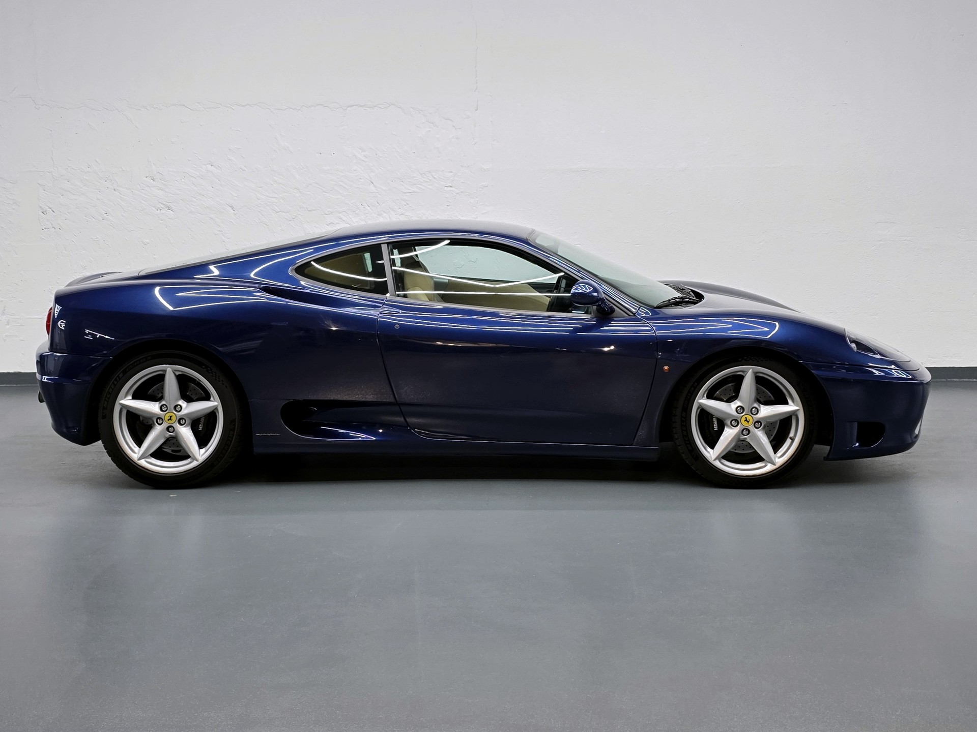 FERRARI F360 Modena