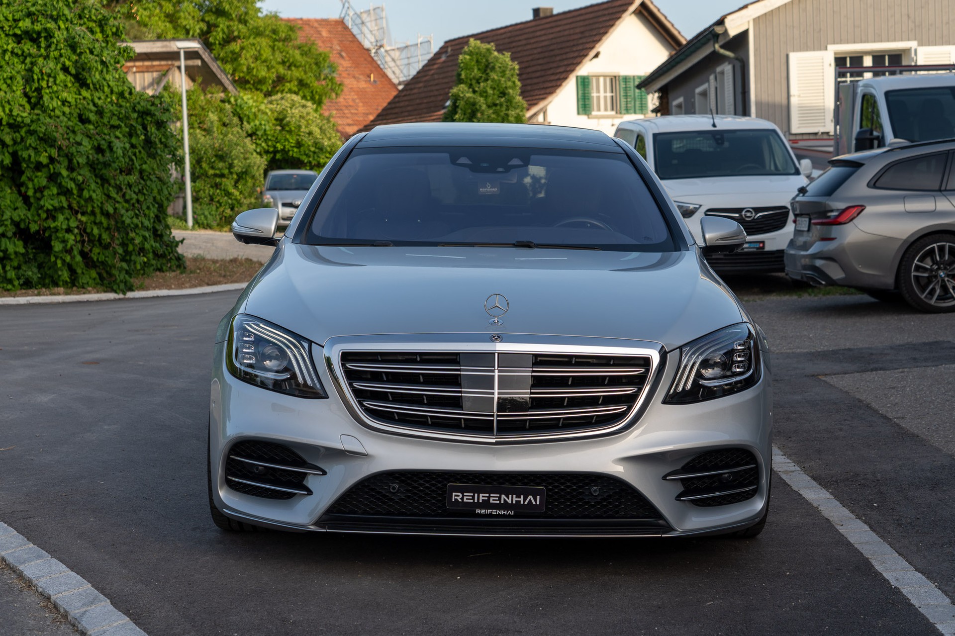 MERCEDES-BENZ S 350 d L 9G-Tronic-showroom-element-1