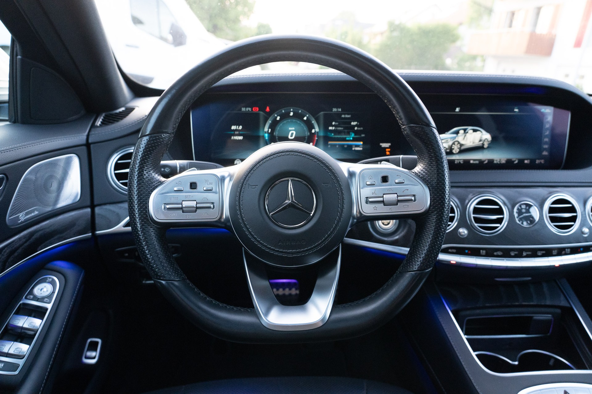 MERCEDES-BENZ S 350 d L 9G-Tronic-image-13