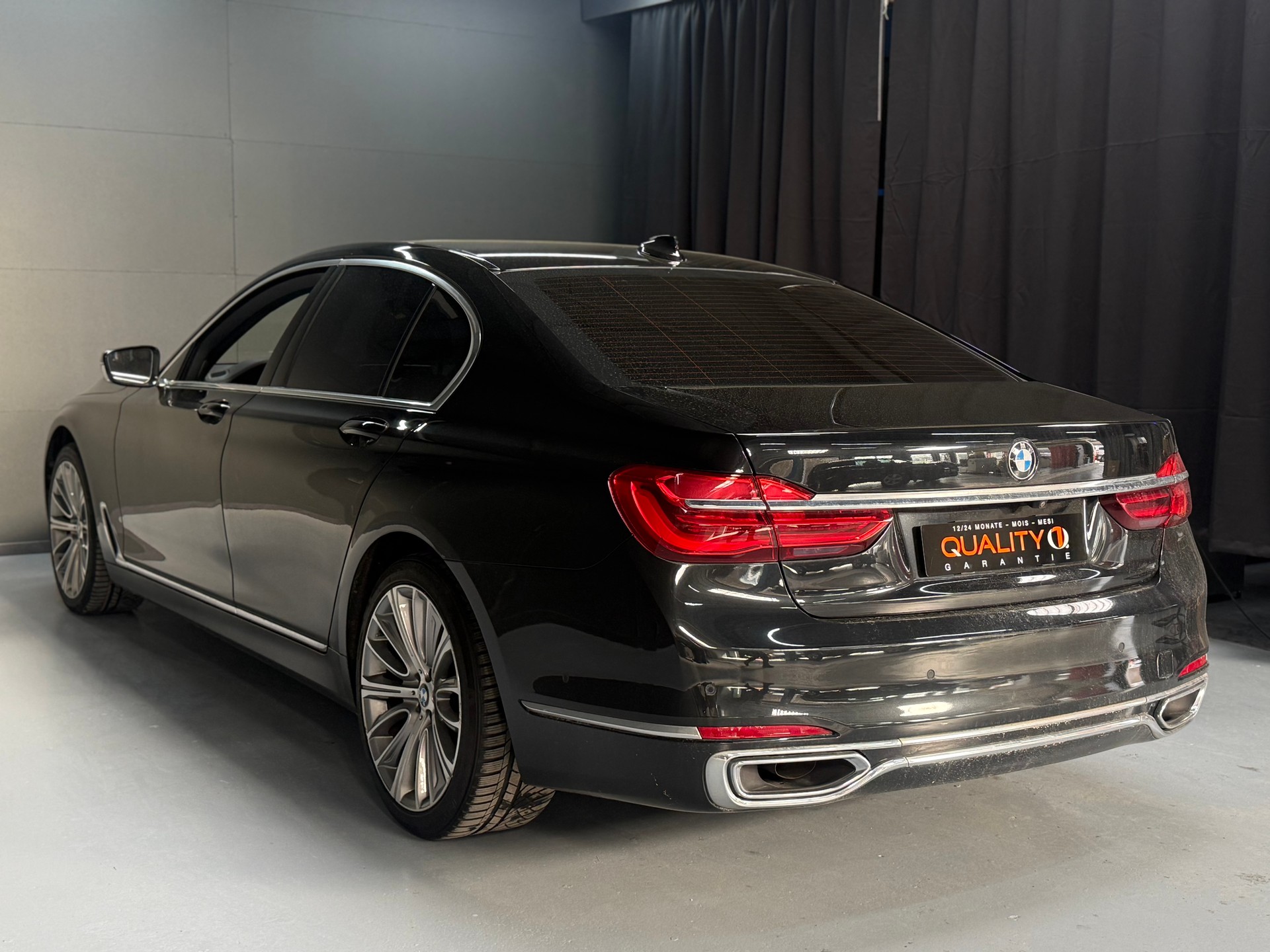 BMW 730d xDrive Steptronic-image-5