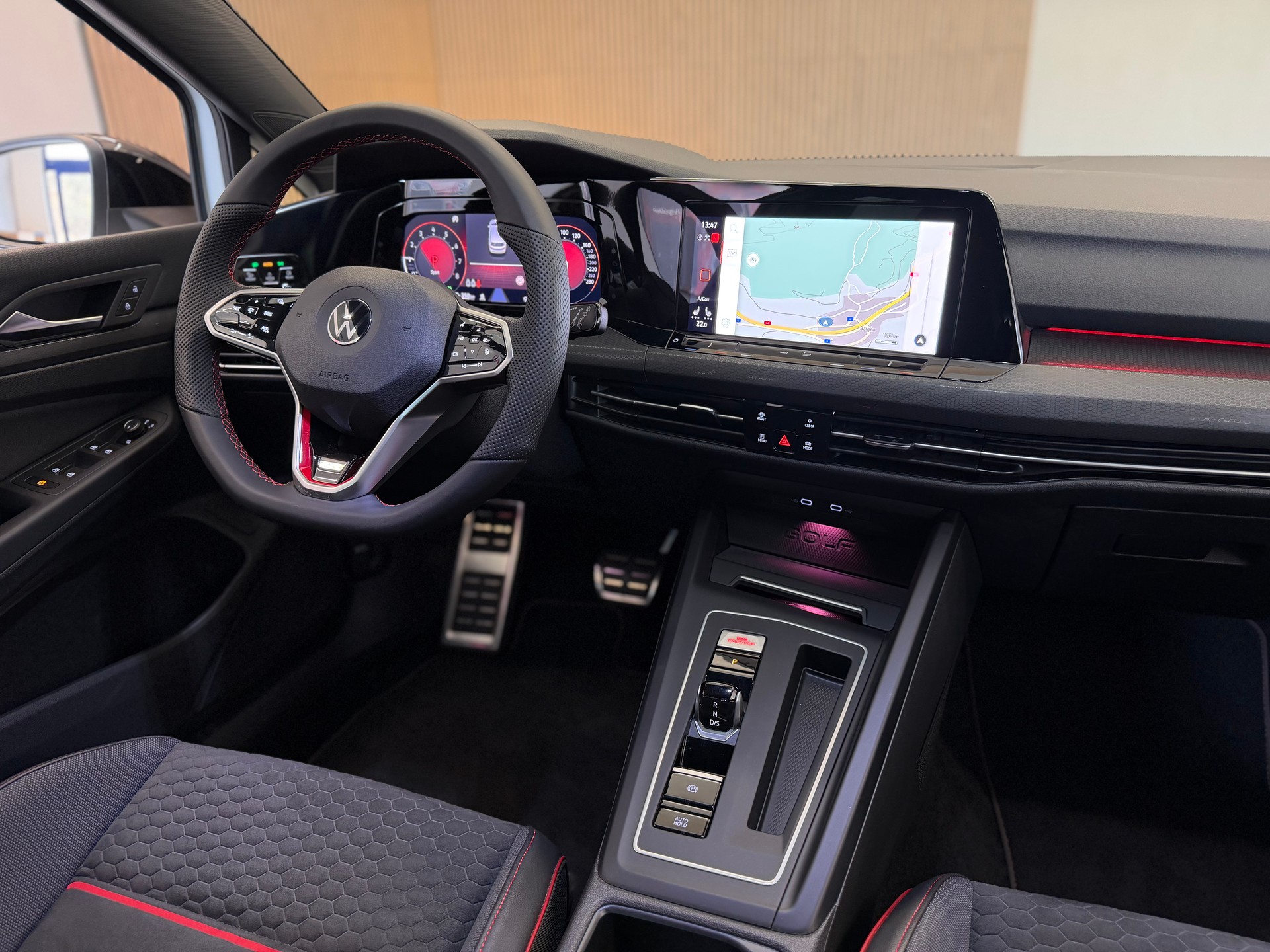 VW Golf 2.0 TSI GTI Clubsport DSG-image-14