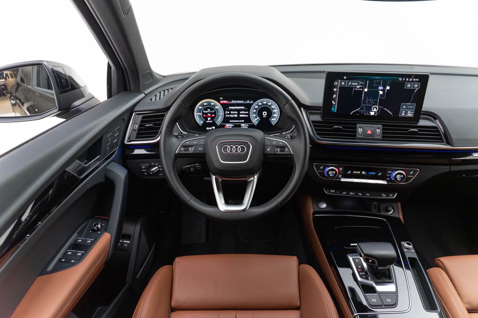 AUDI Q5 50 TFSI e PHEV Black Edition quattro S-tronic - AUDI Exclusive-image-28
