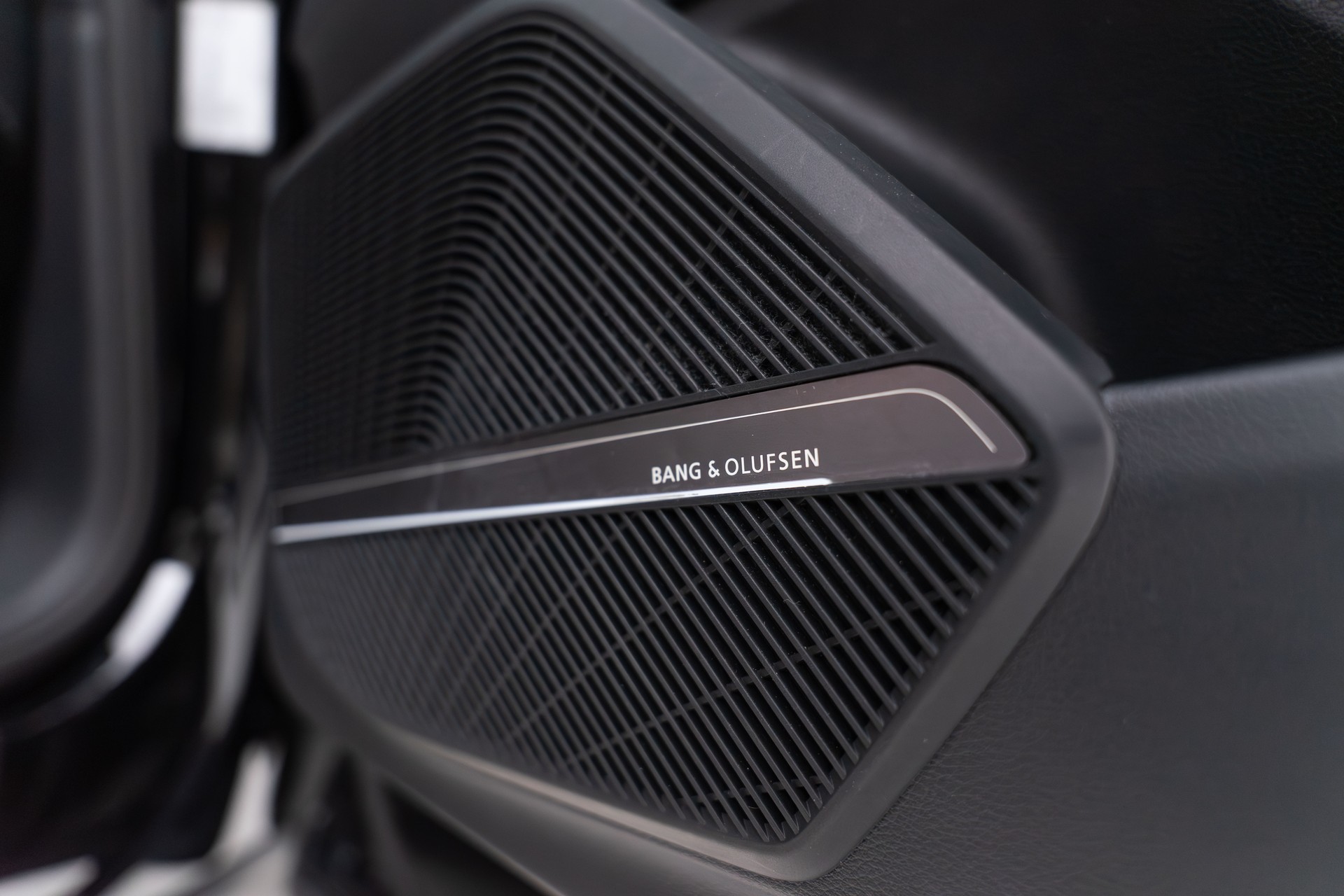 AUDI Q5 50 TFSI e PHEV Black Edition quattro S-tronic - AUDI Exclusive-image-19