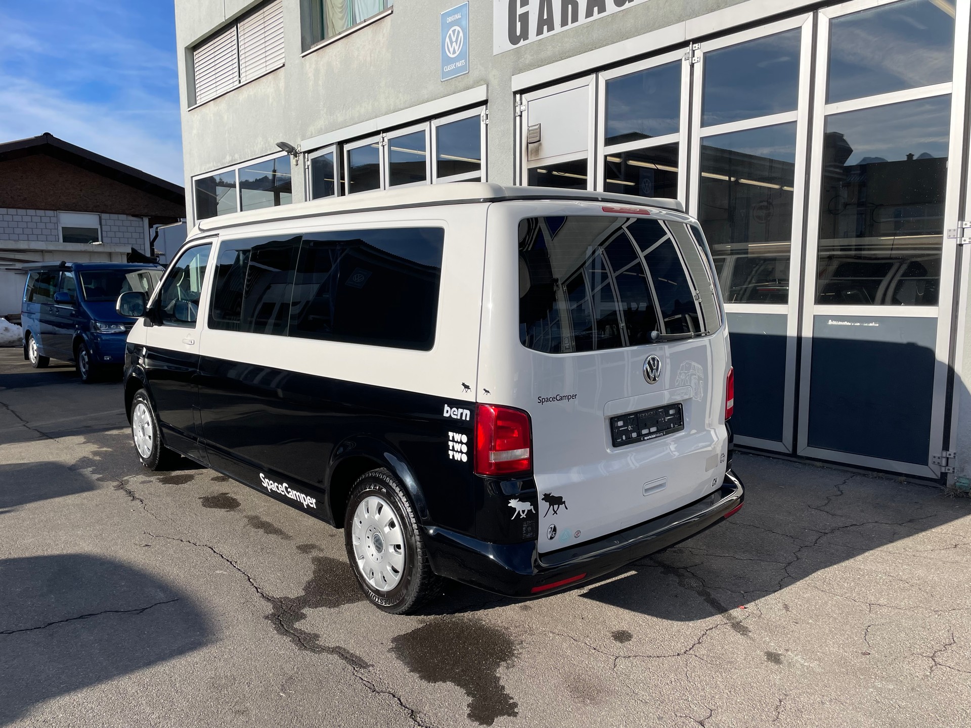 VW T5 SpaceCamper Classic LWB-image-1
