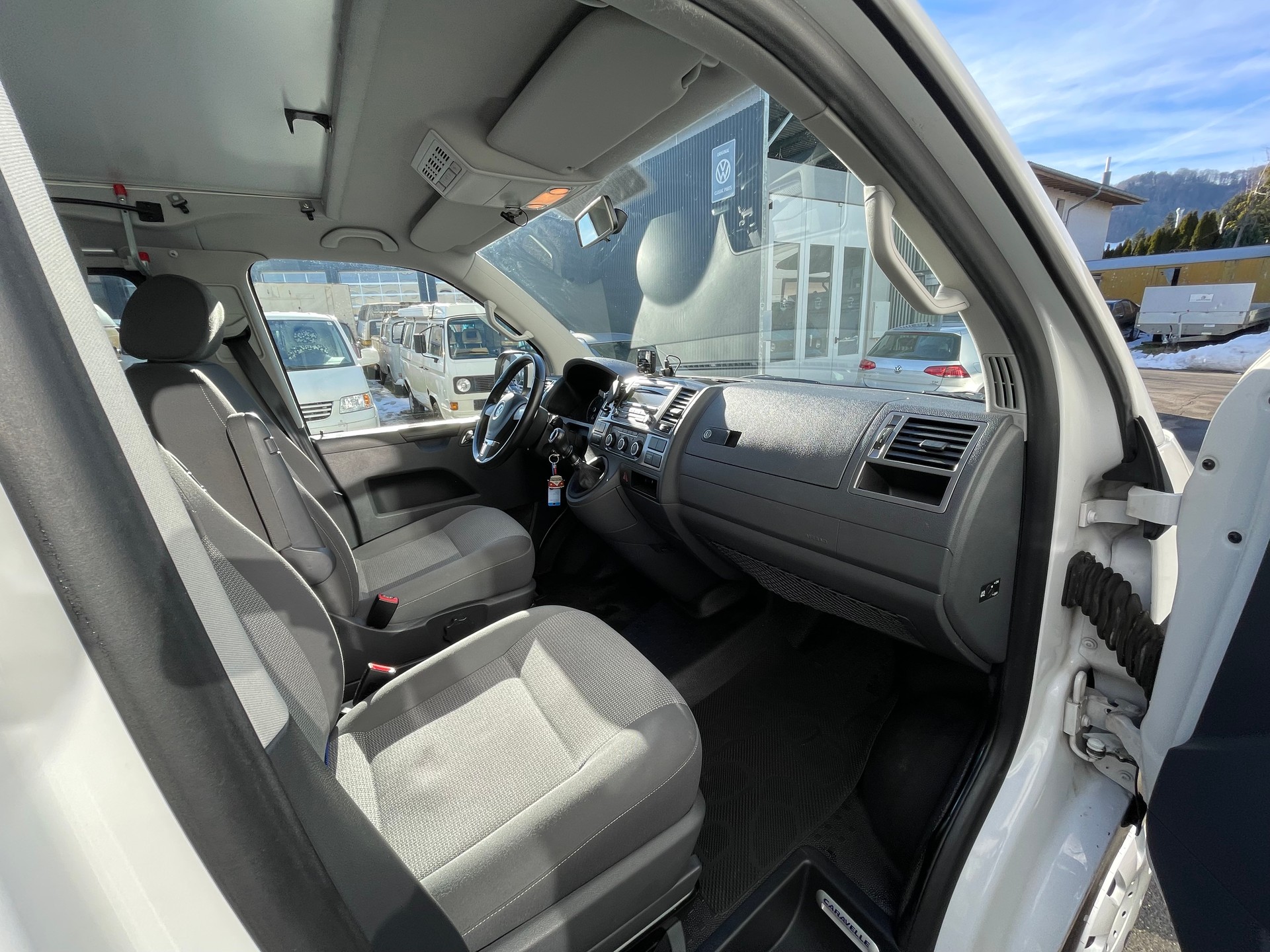 VW T5 SpaceCamper Classic LWB-image-10