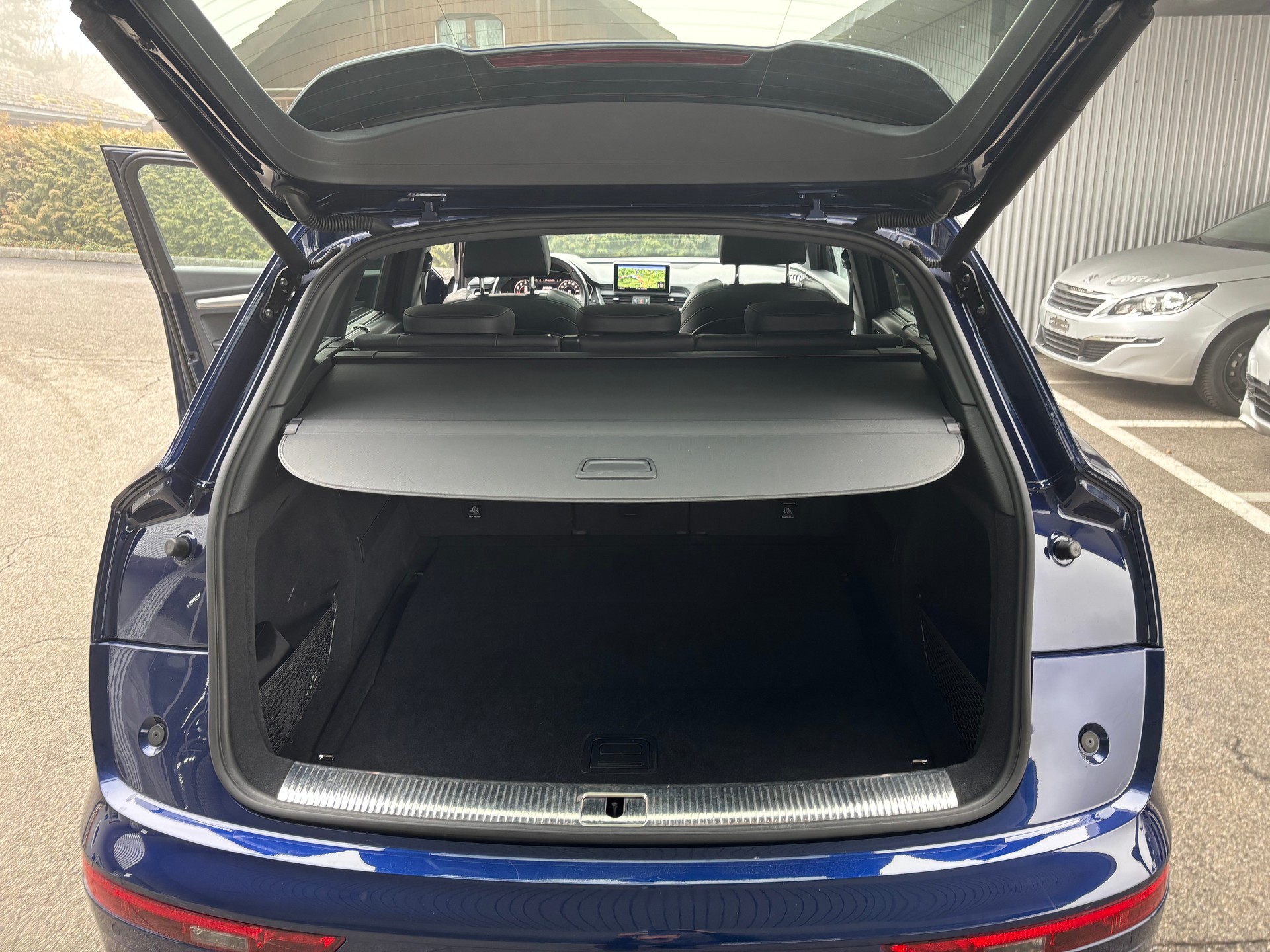 AUDI Q5 2.0 TFSI sport quattro S-tronic-image-13