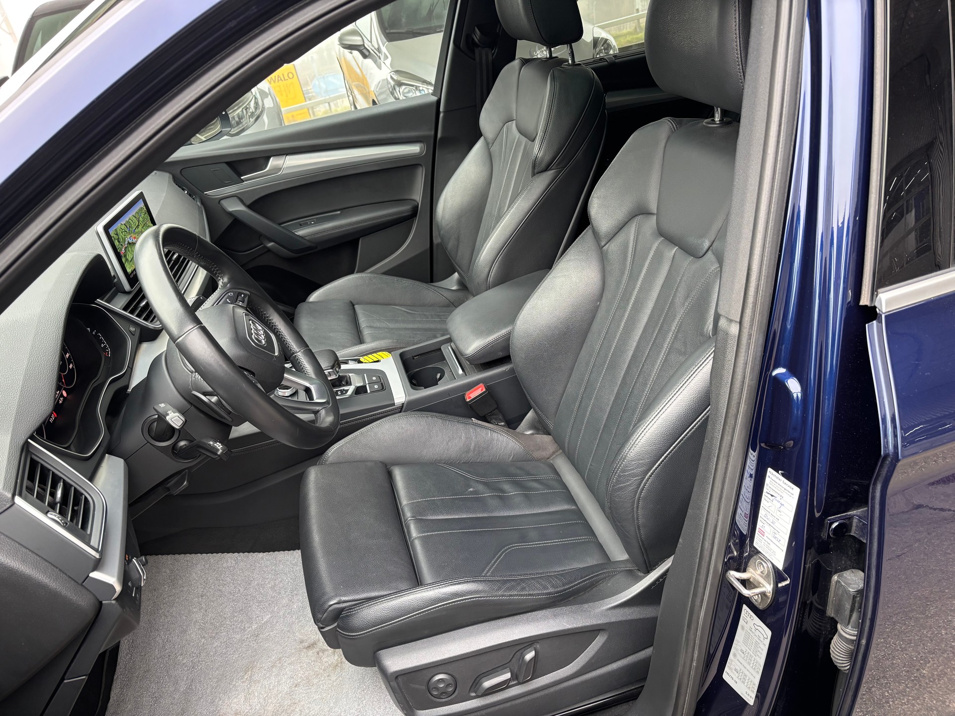 AUDI Q5 2.0 TFSI sport quattro S-tronic-image-6