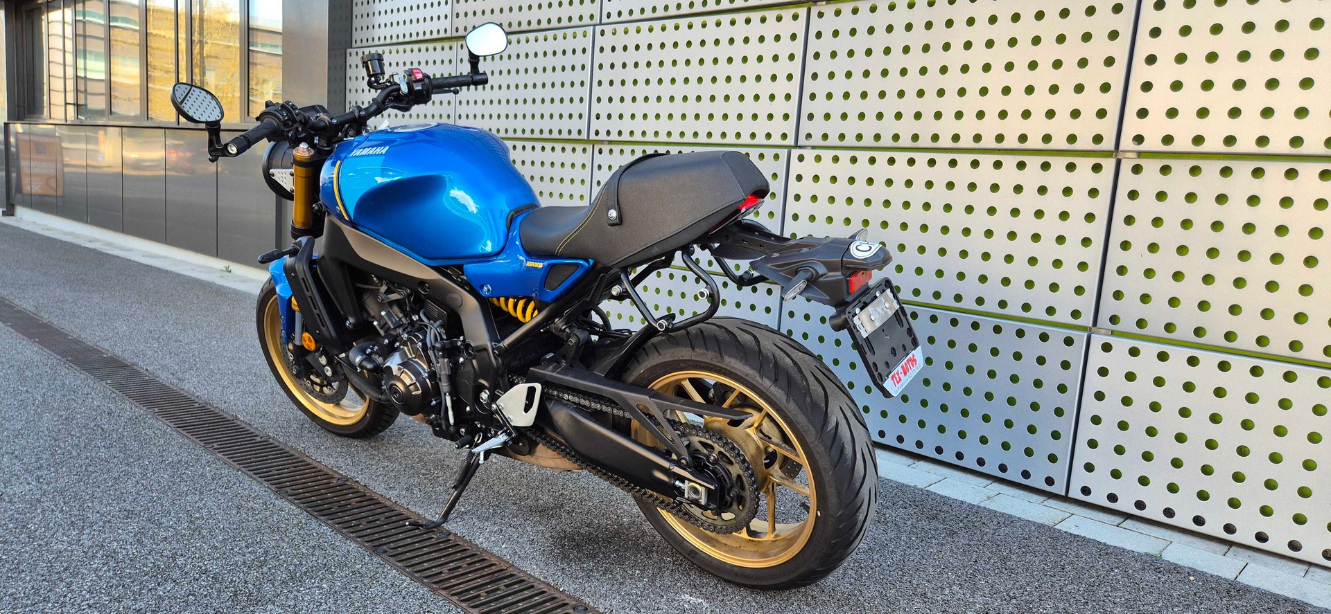 YAMAHA XSR 900-image-5
